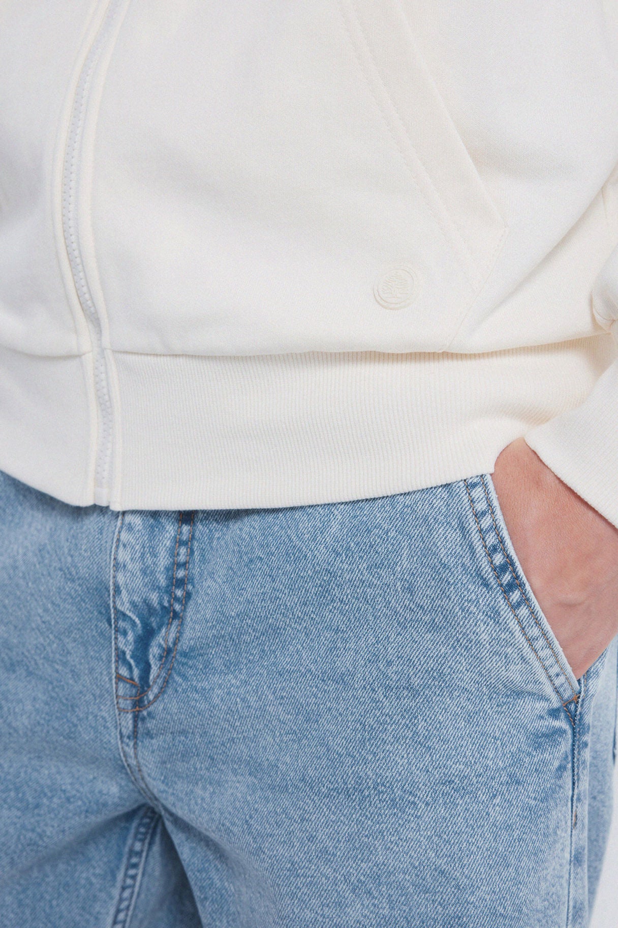 Springfield_White_Sweatshirt Hood with Zip Fastening_0092097_97_04