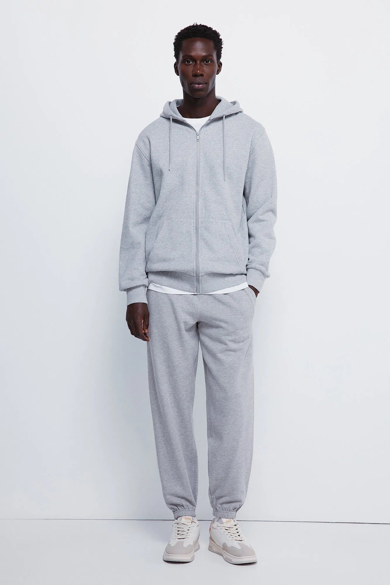 Springfield_grey_Plush Trouser_0092122_46_01