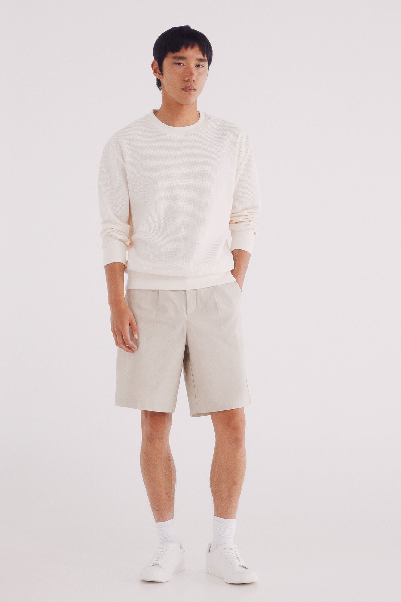 Springfield_White Print_Long Sleeve Waffle T-Shirt_0222060_97_03