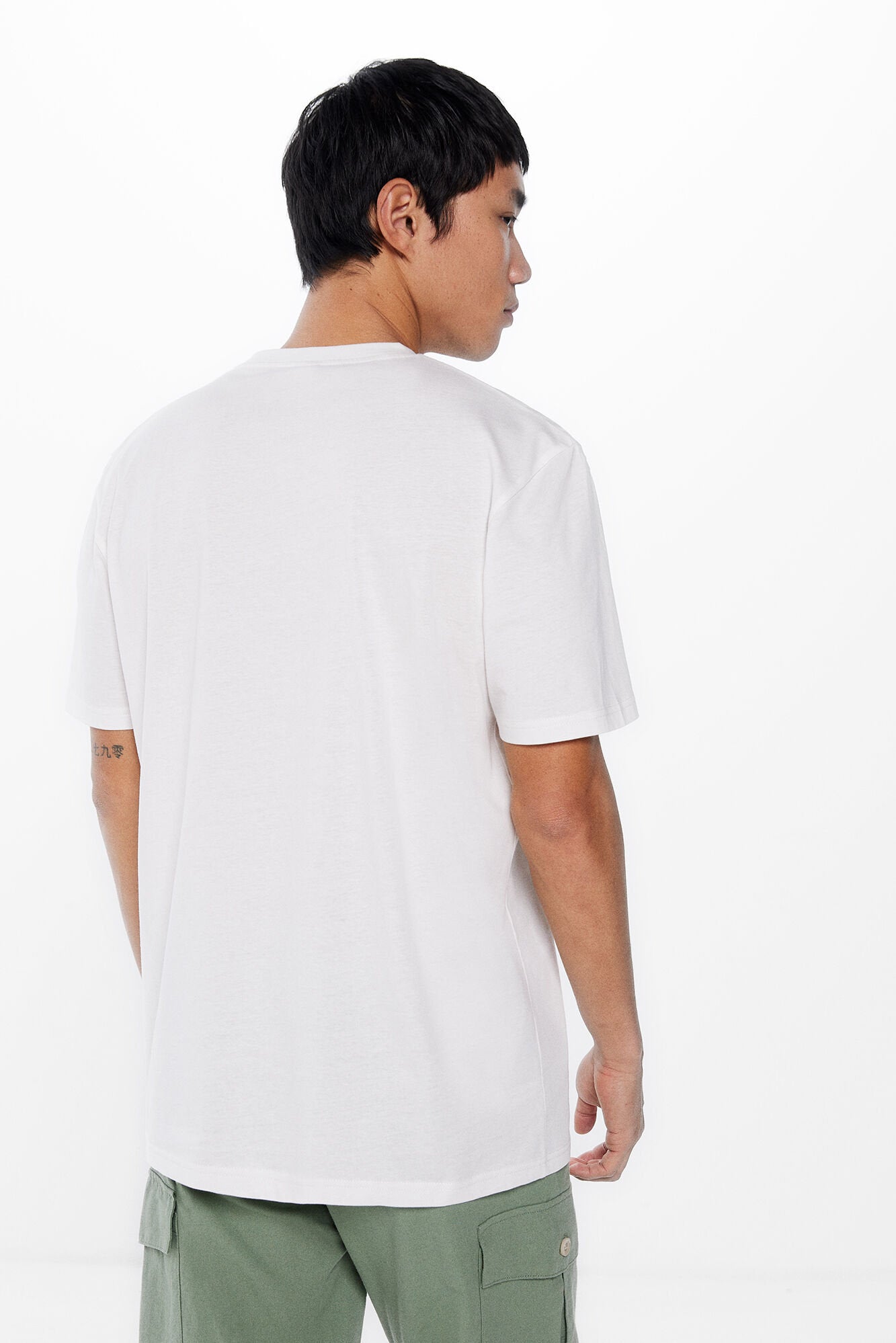 Basic T Shirt With Graphics_0247065_96_03