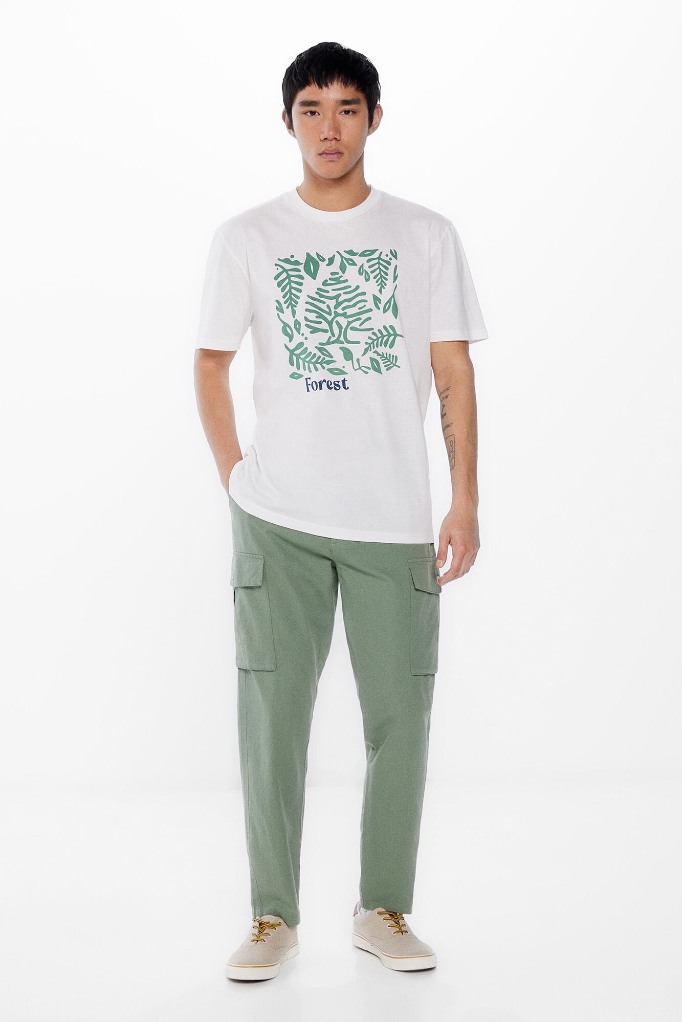 Basic T Shirt With Graphics_0247065_96_04