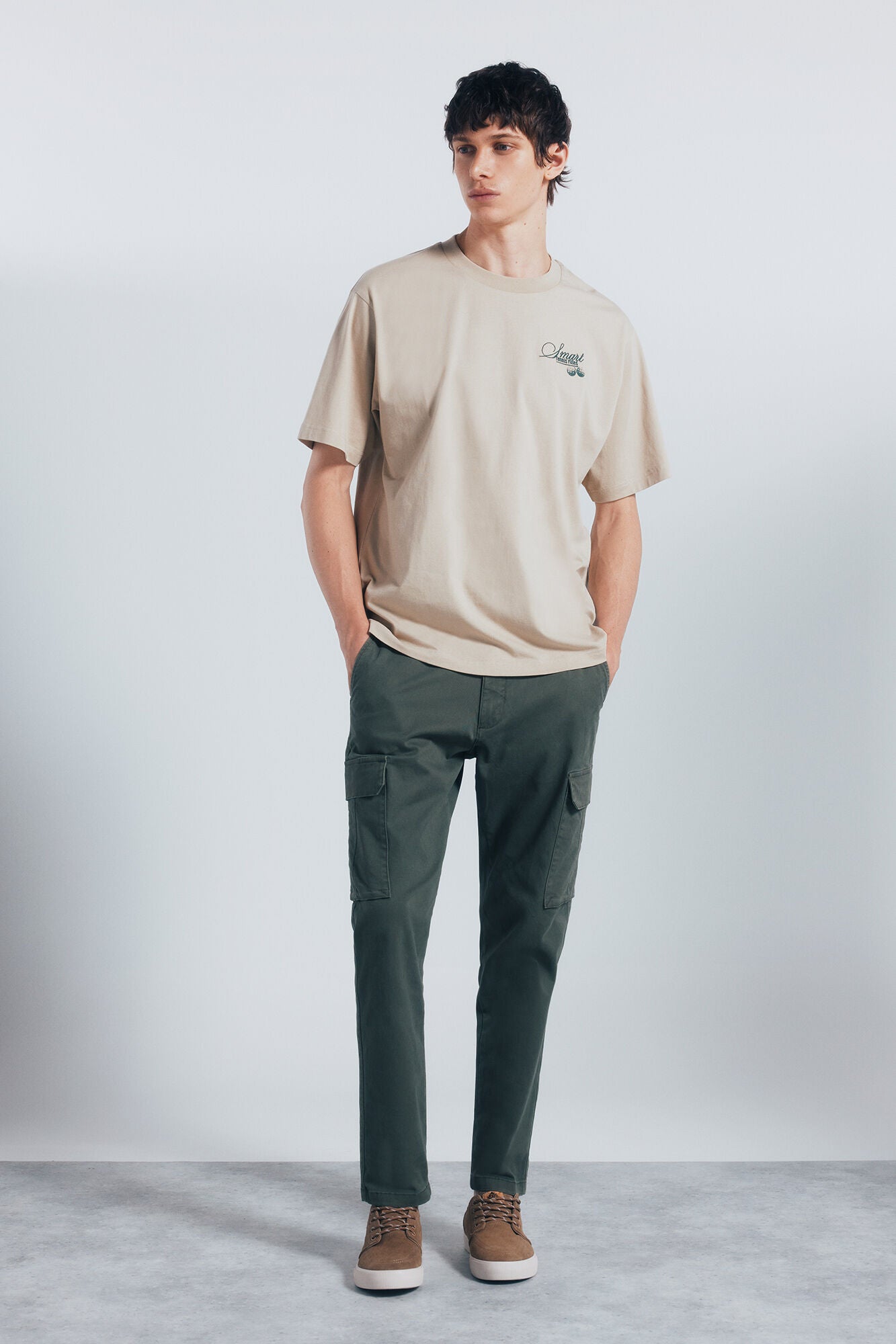 Springfield_Beige_Smart Tennis Shirt_0262945_51_03