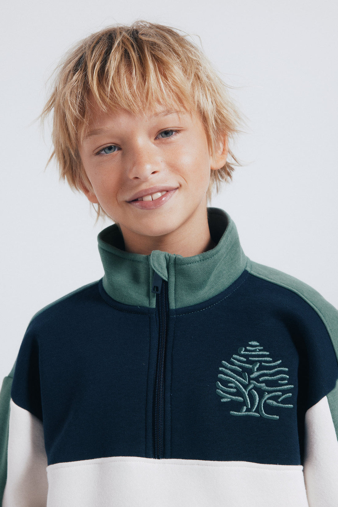 Springfield_Multicoloured_Boy&