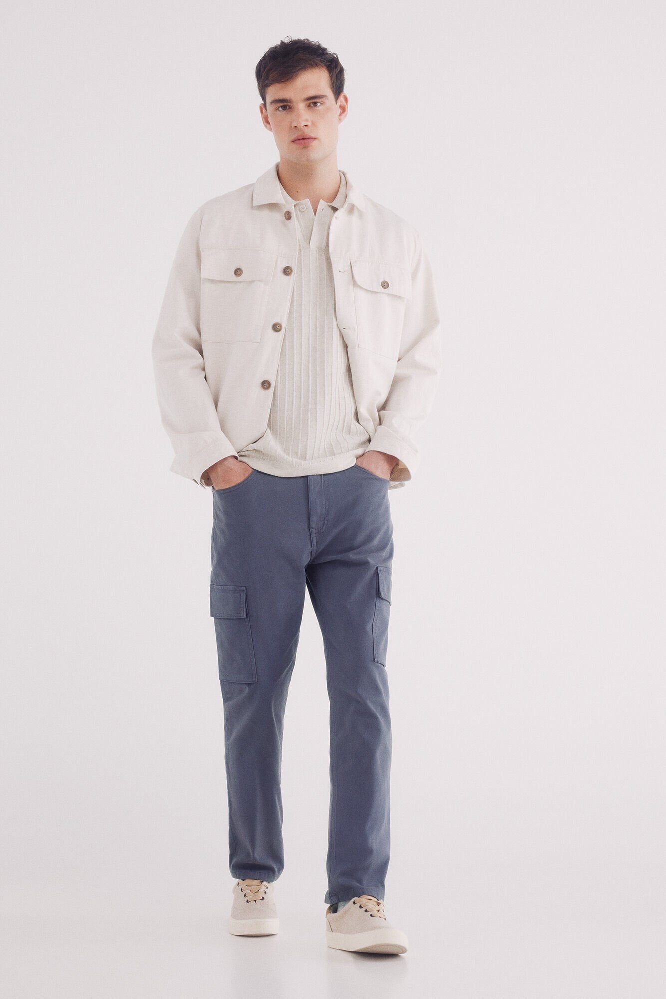 Springfield_Slim Fit Cargo Structured Jeans_0399333_16_01