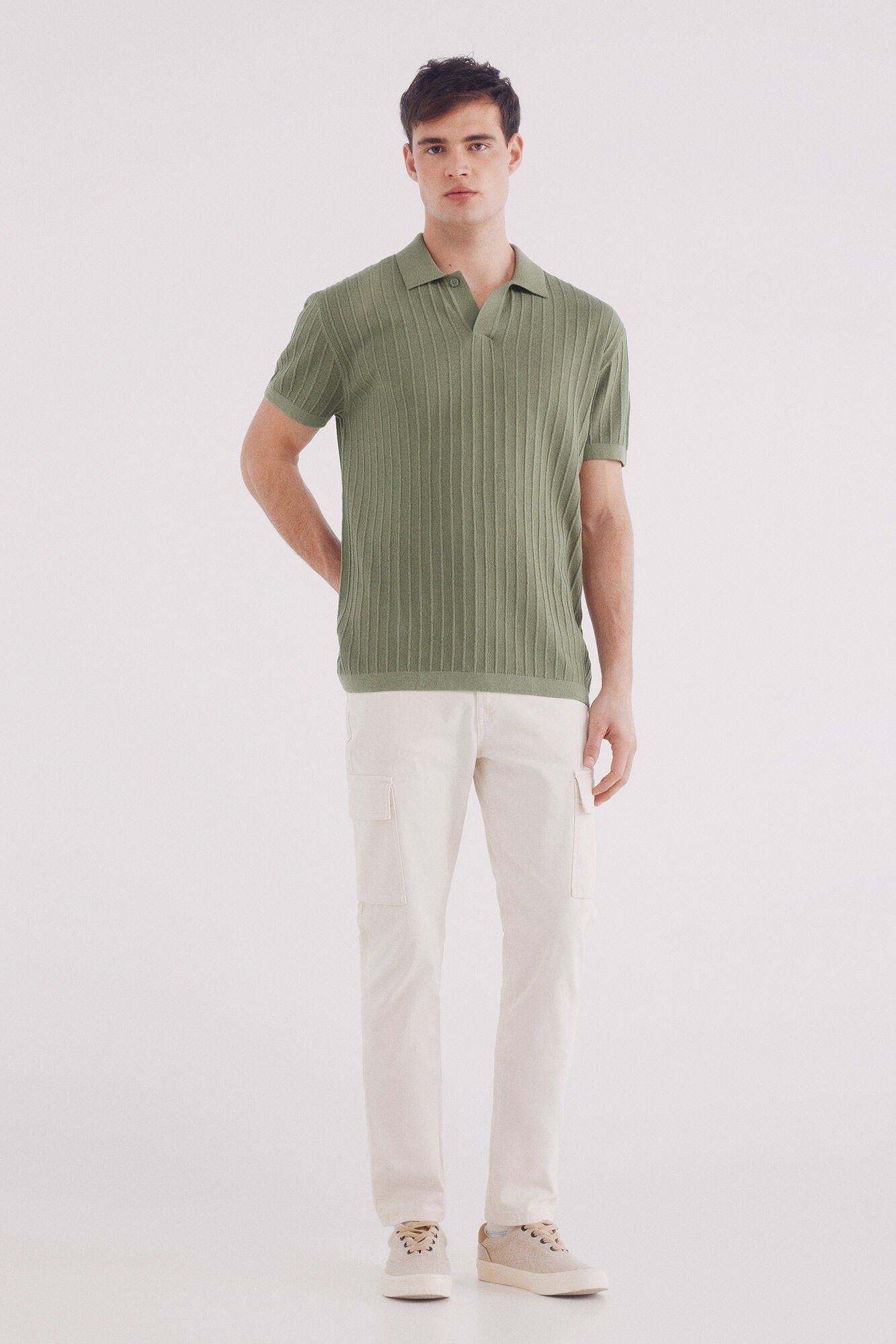 Springfield_Slim Fit Cargo Structured Jeans_0399333_97_01