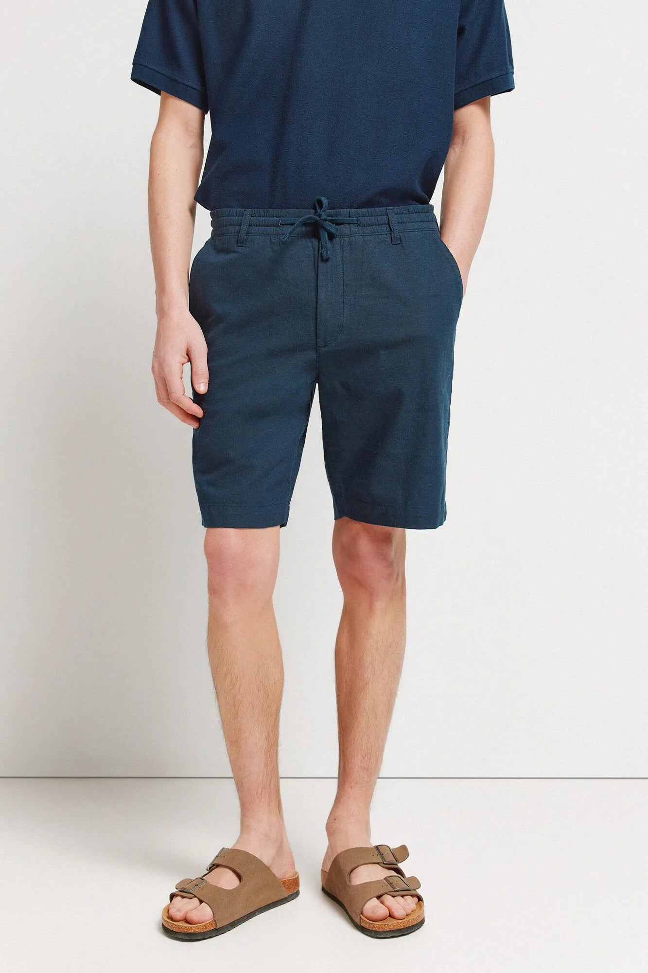 Springfield Blue Men Linen Comfort Slim Fit Bermuda Shorts SKU: 0433667_11 Image 02