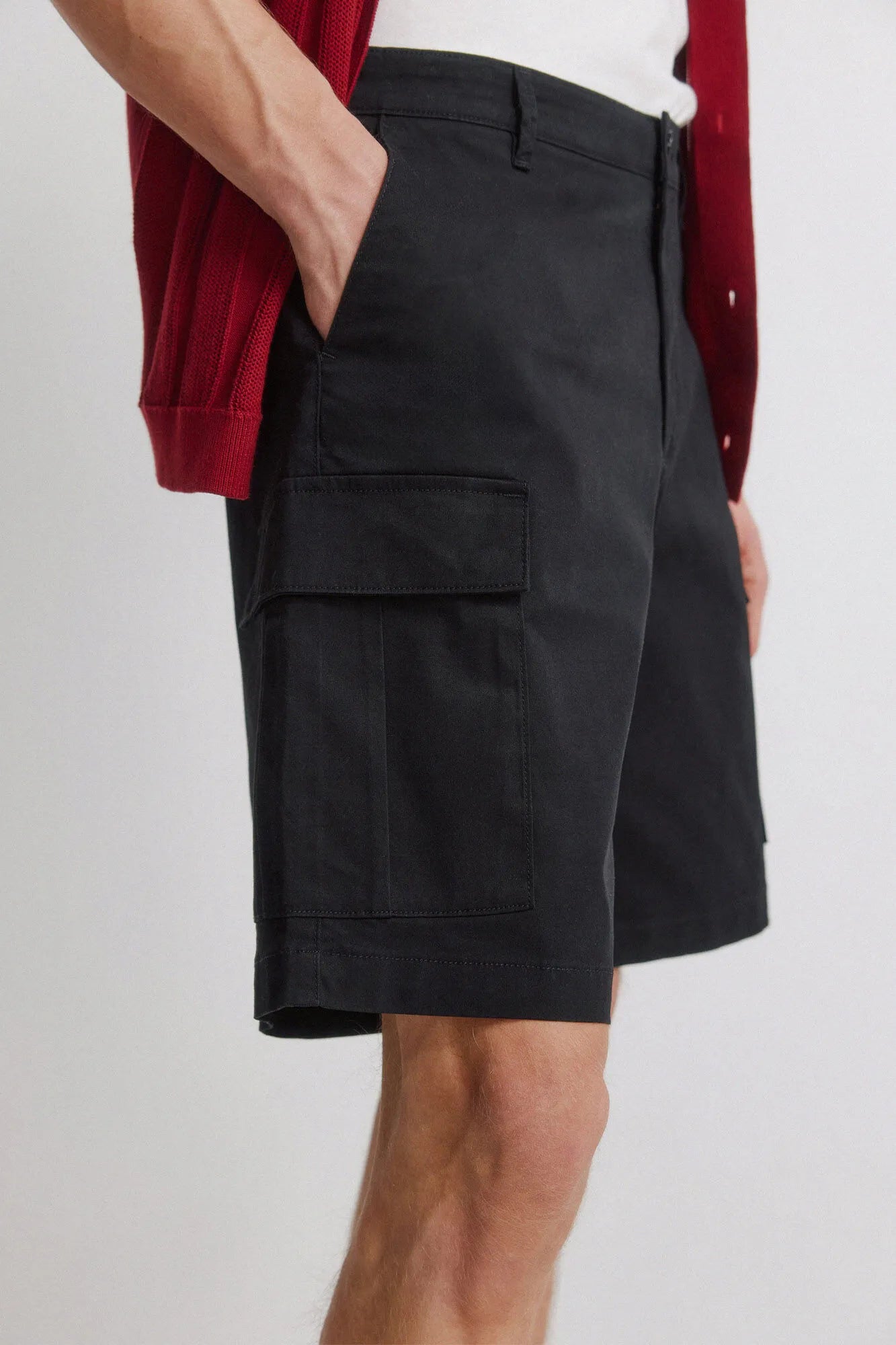 Springfield Black Men Comfort Fit Cargo Bermuda Shorts SKU: 0433672_01 Image 04
