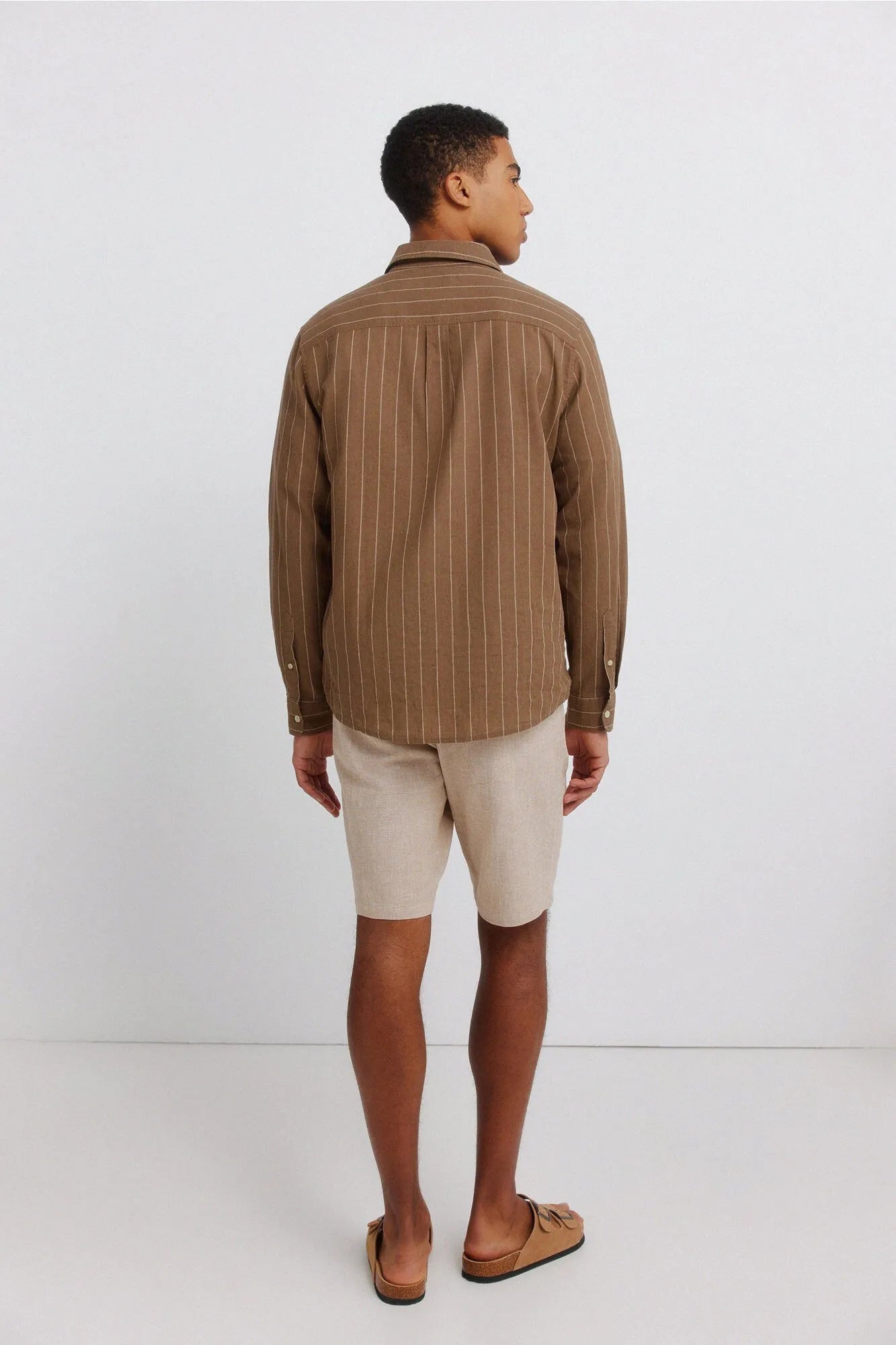 Springfield Beige Men Dobby Linen Comfort Fit Bermuda Shorts SKU: 0433674_55 Image 03