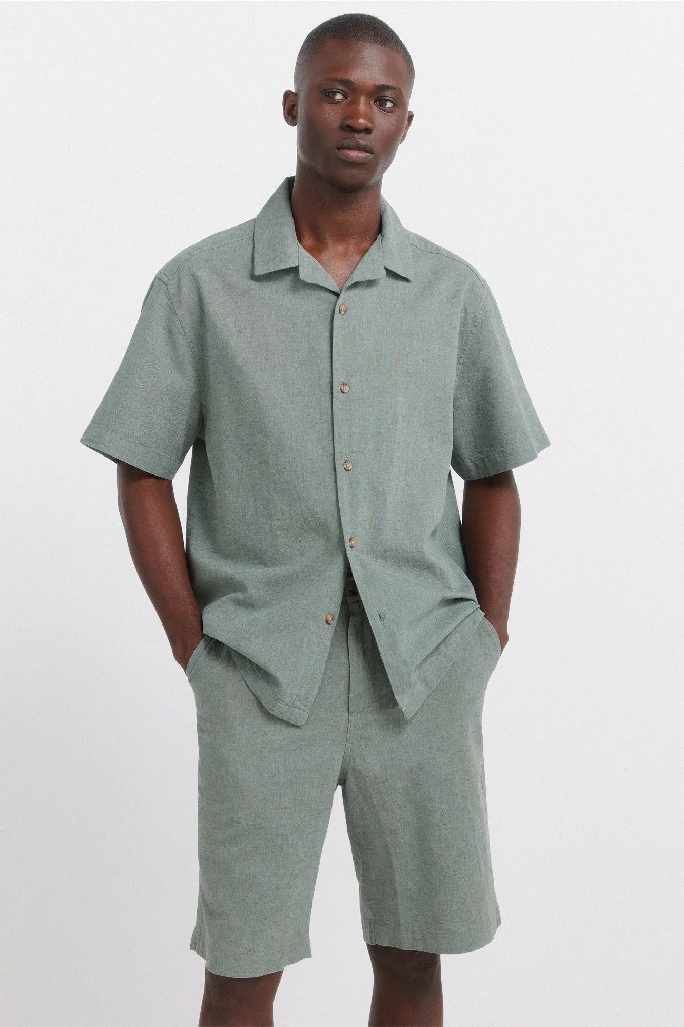 Springfield Green Men Linen Relaxed Fit Bermuda Shorts SKU: 0433675_23 Image 03