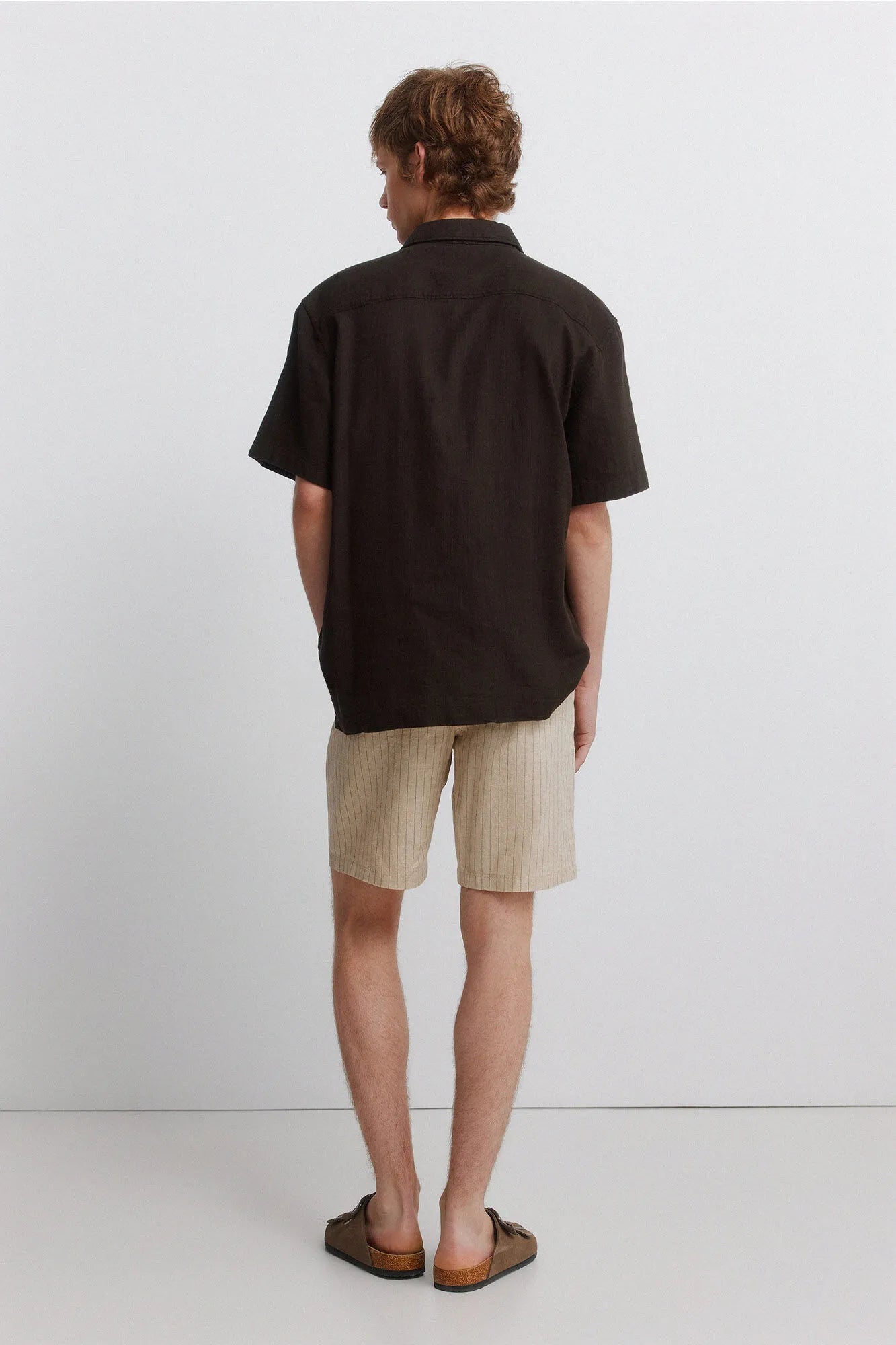 Springfield Beige Men Striped Linen Comfort Slim Fit Bermuda Shorts SKU: 0433677_51 Image 05