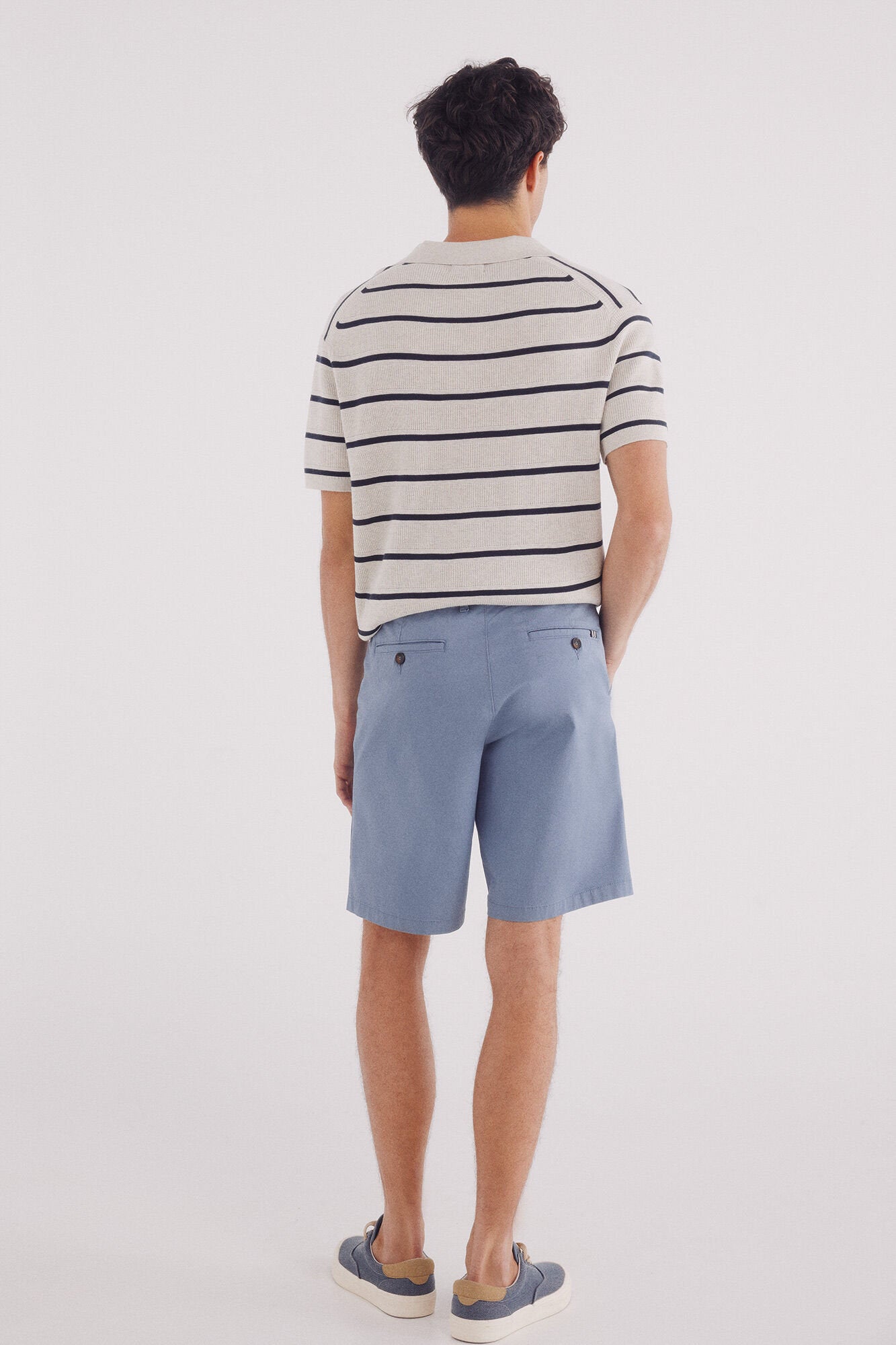 Springfield_Coloured Comfort Fit Bermuda Shorts_0439942_15_05