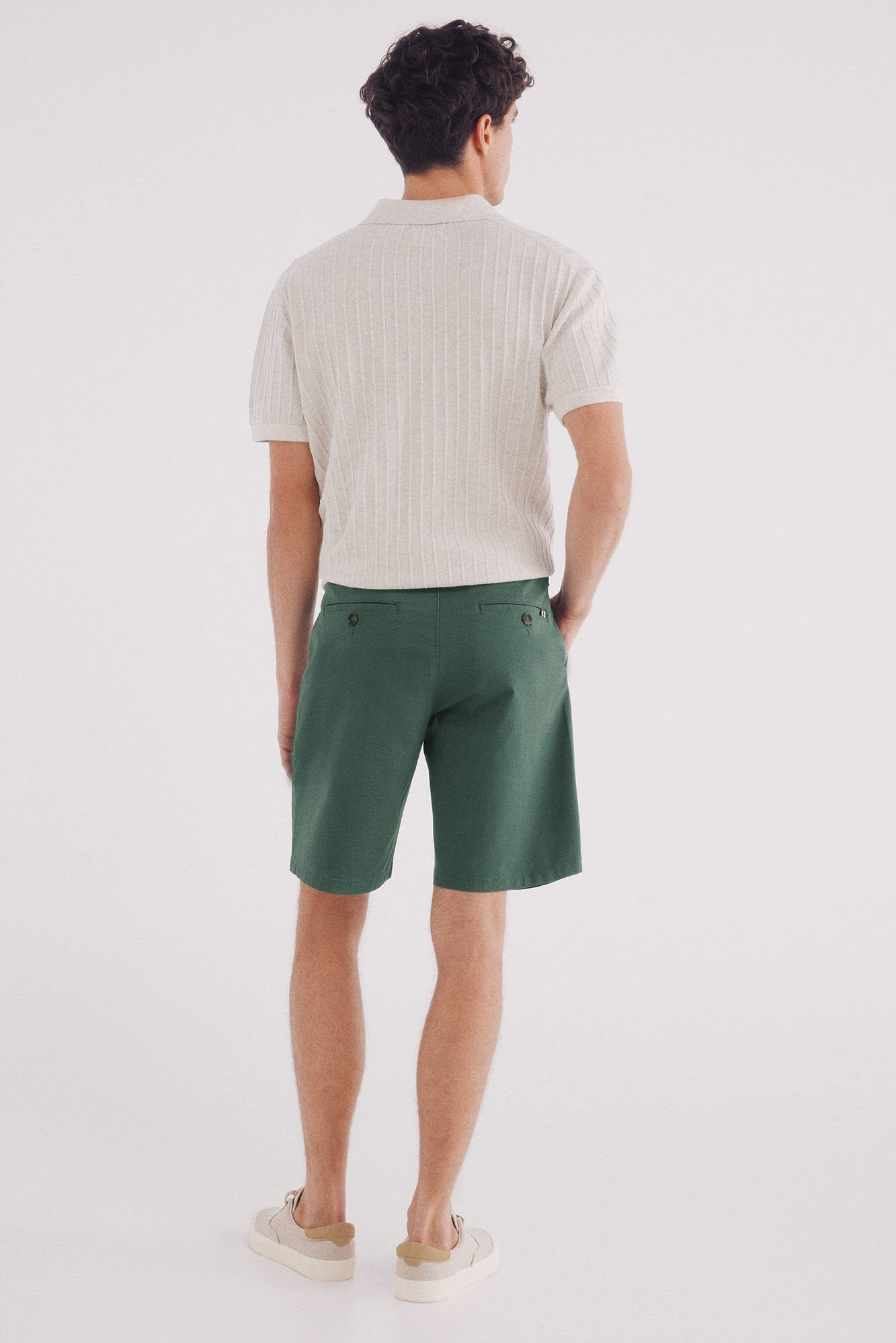 Springfield_Coloured Comfort Fit Bermuda Shorts_0439942_22_05