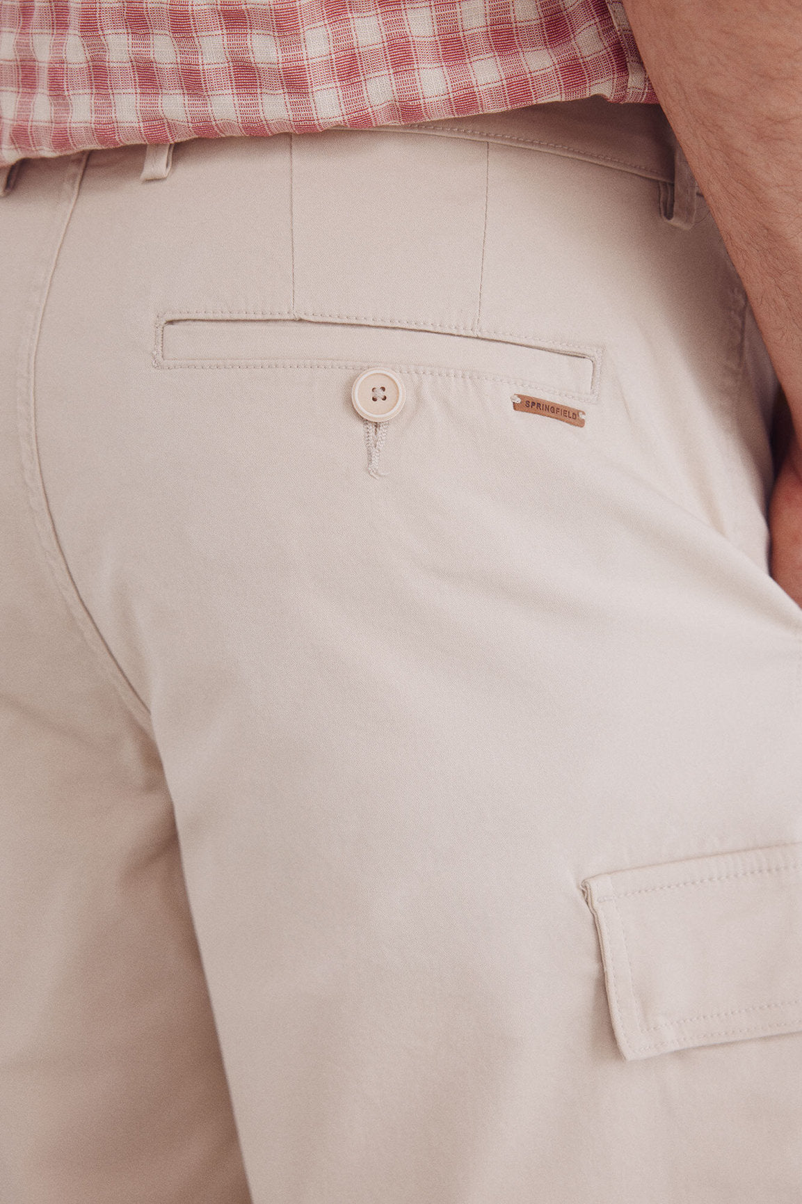 Springfield_Comfort Fit Cargo Bermuda Shorts_0439943_50_05