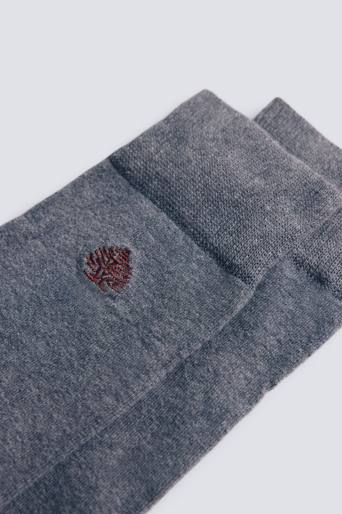 Springfield_Dark_Grey_Long Monochrome Socks with Springfield Logo_0472117_42_02