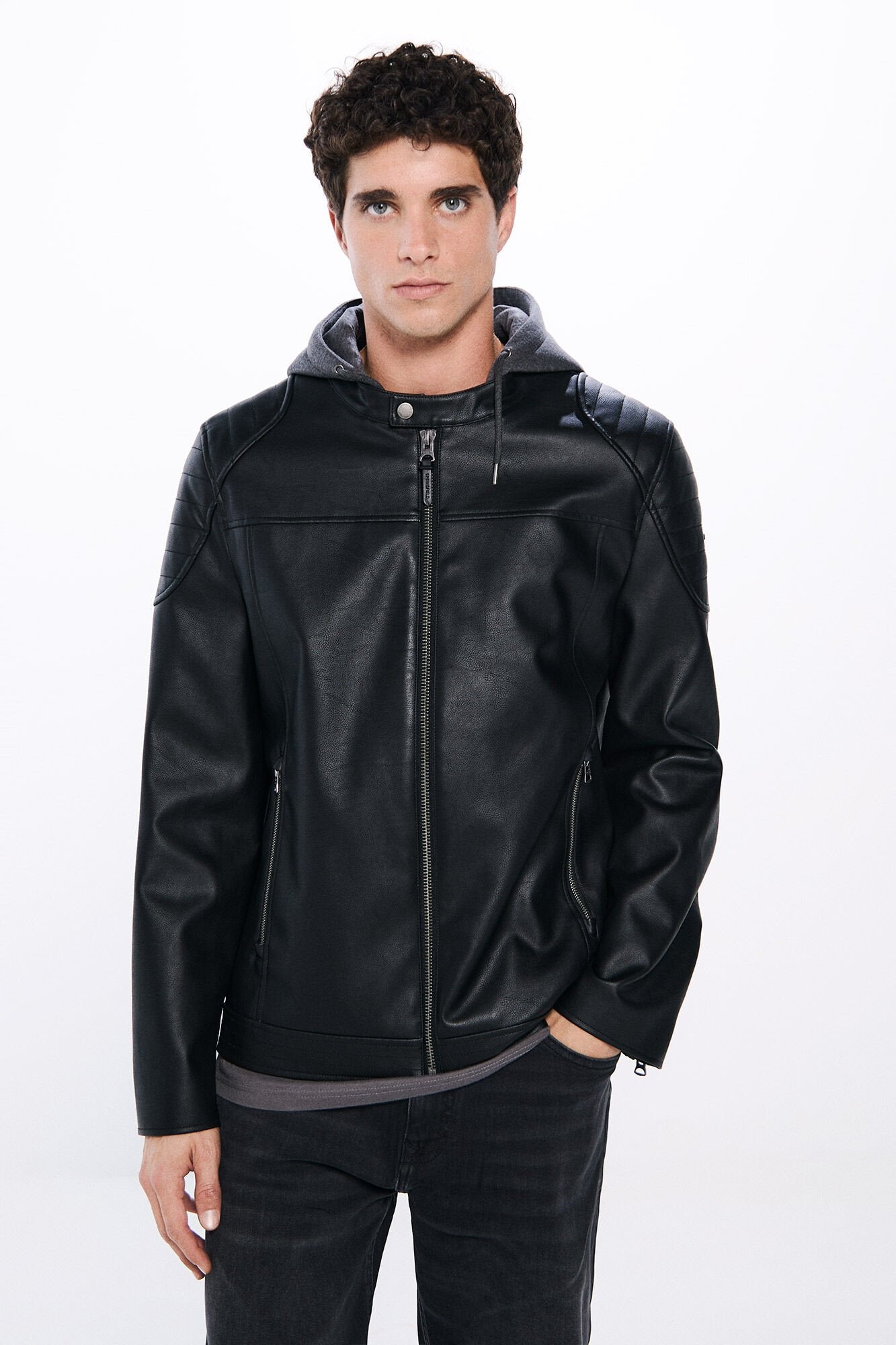 Springfield_Faux Leather Jacket with Hood_0489245_01_01