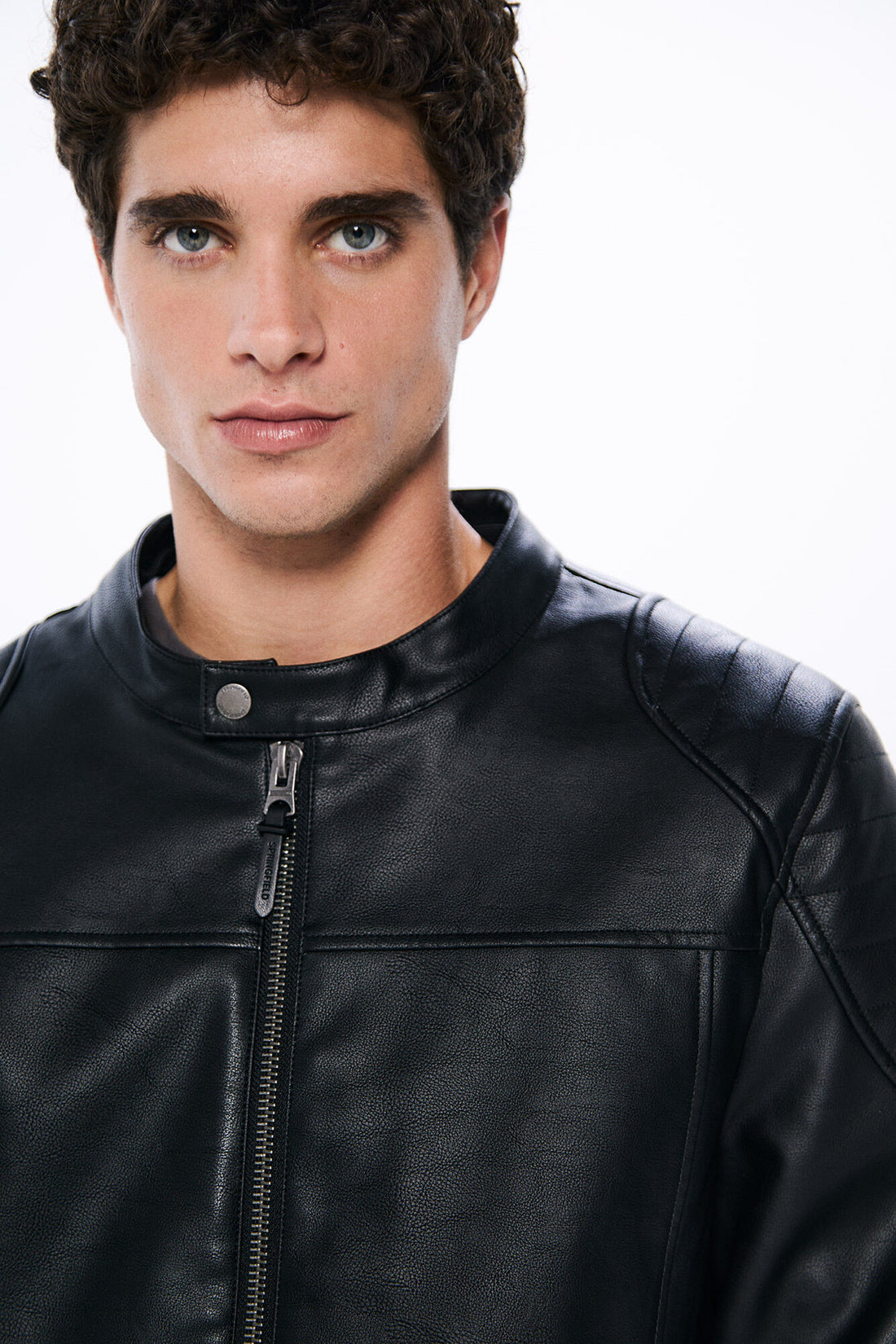 Springfield_Faux Leather Jacket with Hood_0489245_01_02