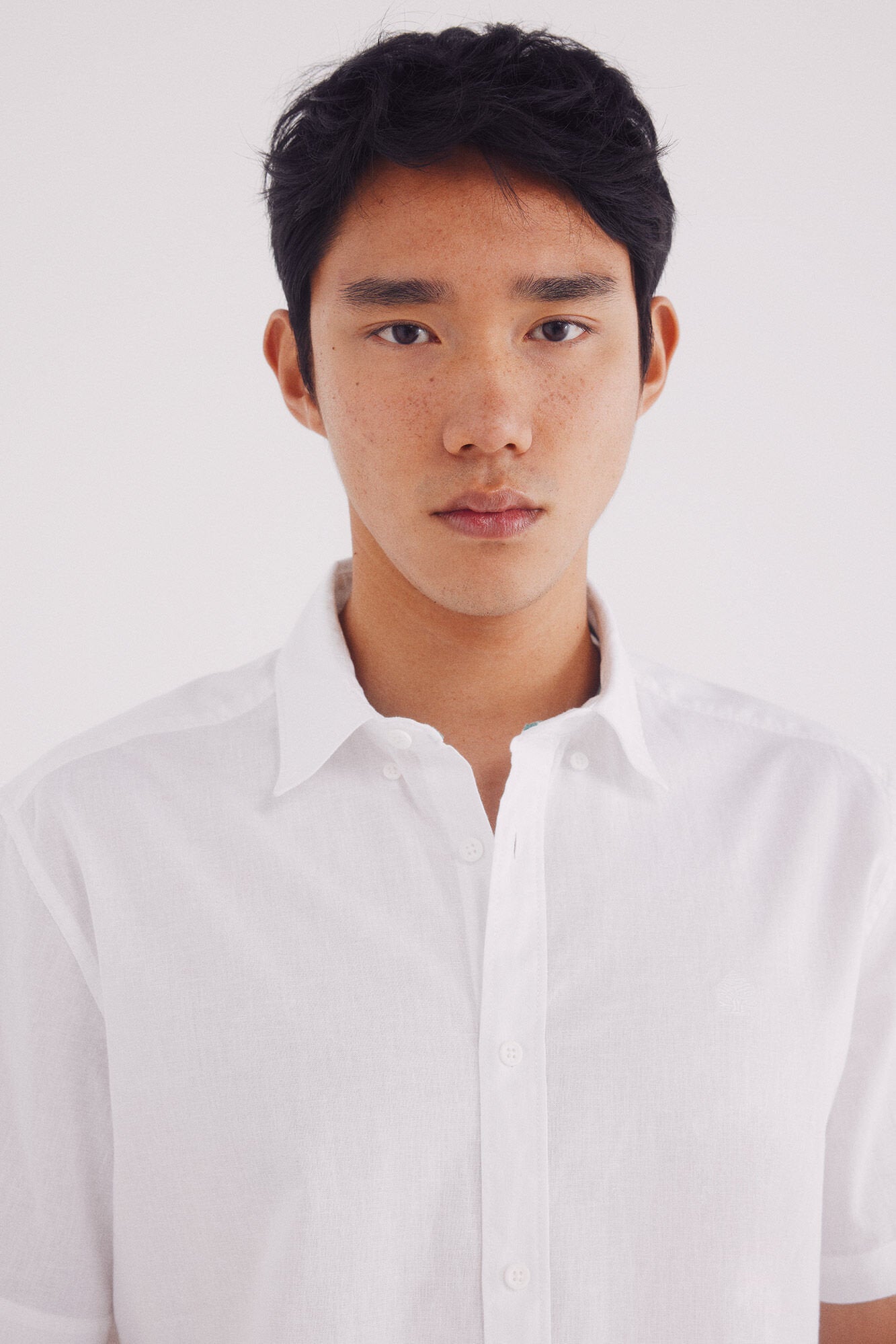 Springfield_Linen Shirt with Short Sleeves_0549131_99_03