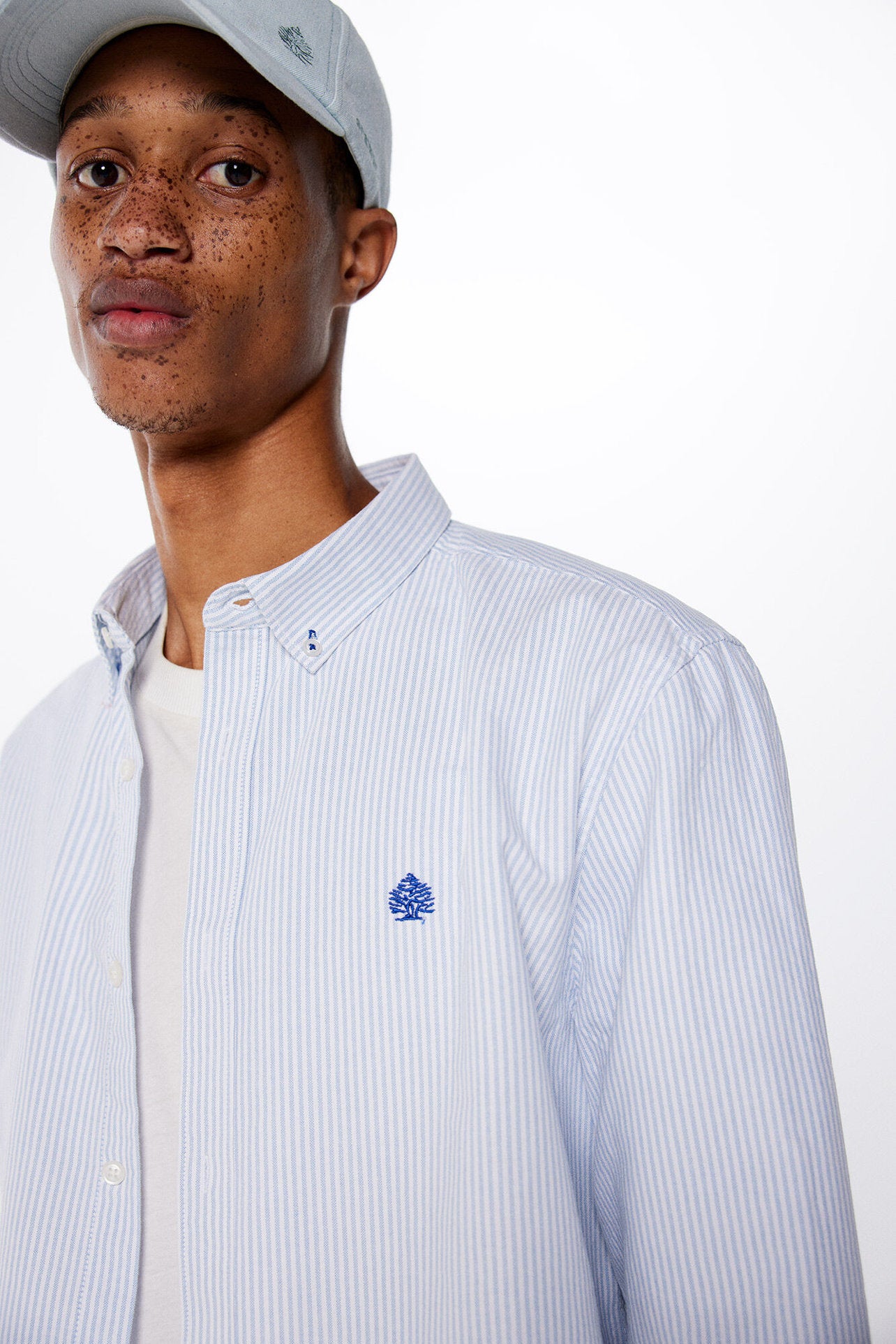 Striped Button Down Shirt With Logo_0947622_18_03