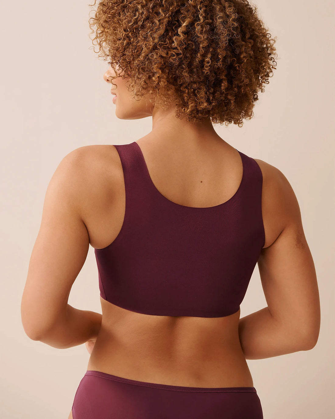 La Vie en Rose_Burgundy_Lightly Lined Full Coverage Lounge Tank Bra_10200531_50062_02