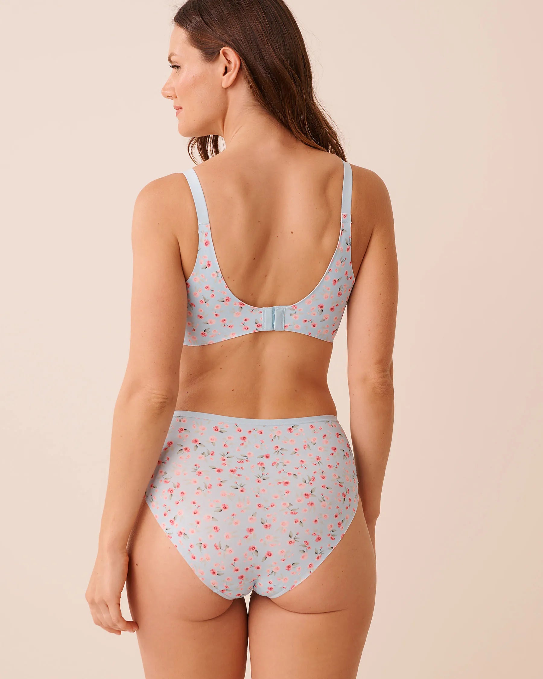 La Vie en Rose Stratosphere Blossom Women Lightly Lined Sleek Back Bra In Different Cup Sizes SKU: 10200585_P40551 Image 02