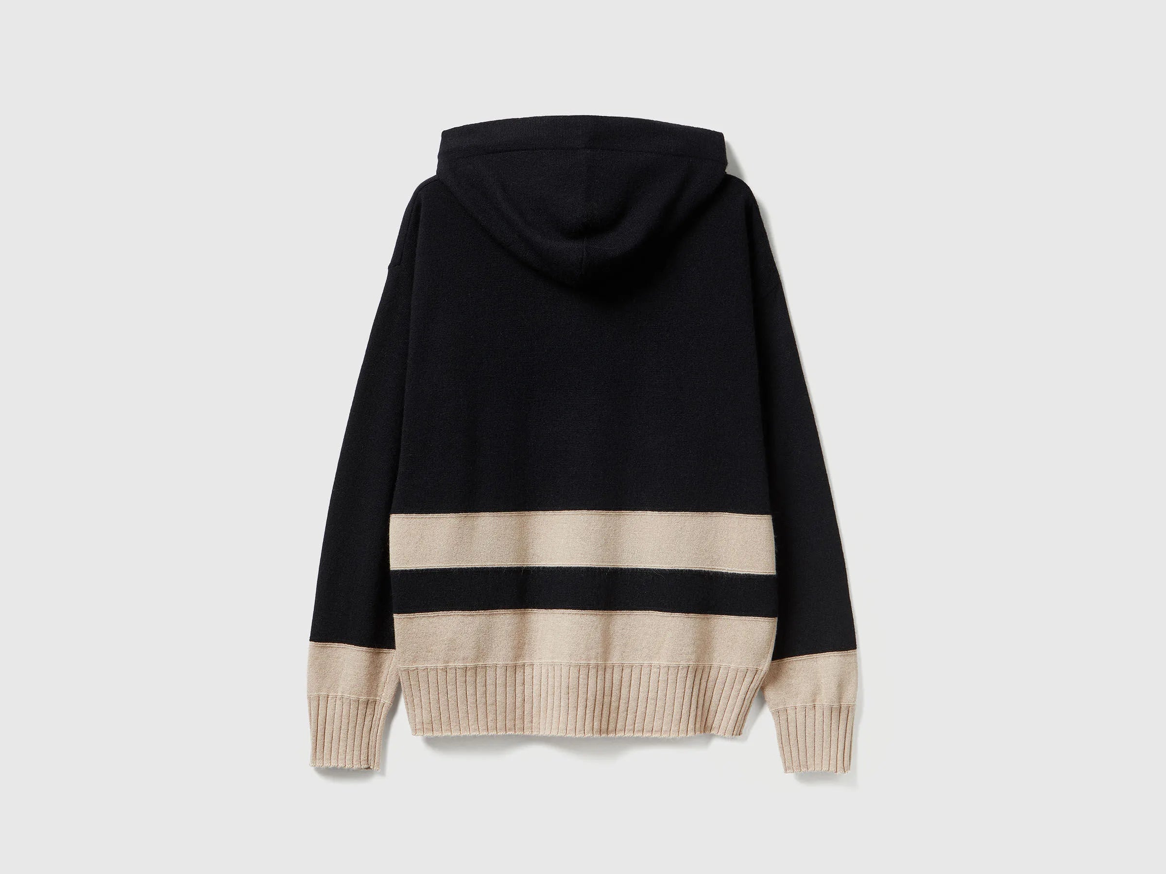 Benetton_Black_Black Sweater in Cashmere Blend with Hood_102HE203V_700_02