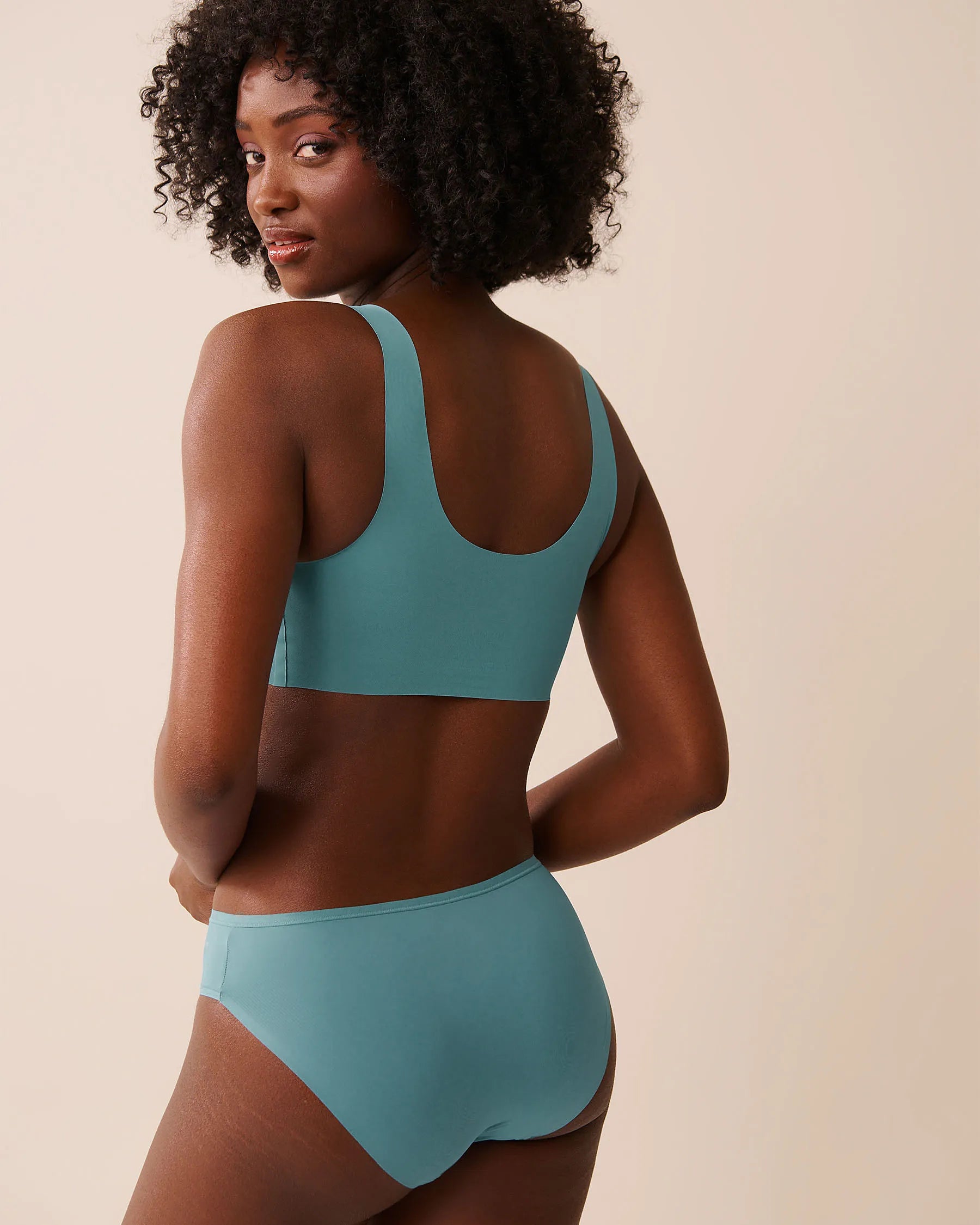 La Vie en Rose_Larkspur_Push-Up Lounge Tank Bra_10300207_40234_02