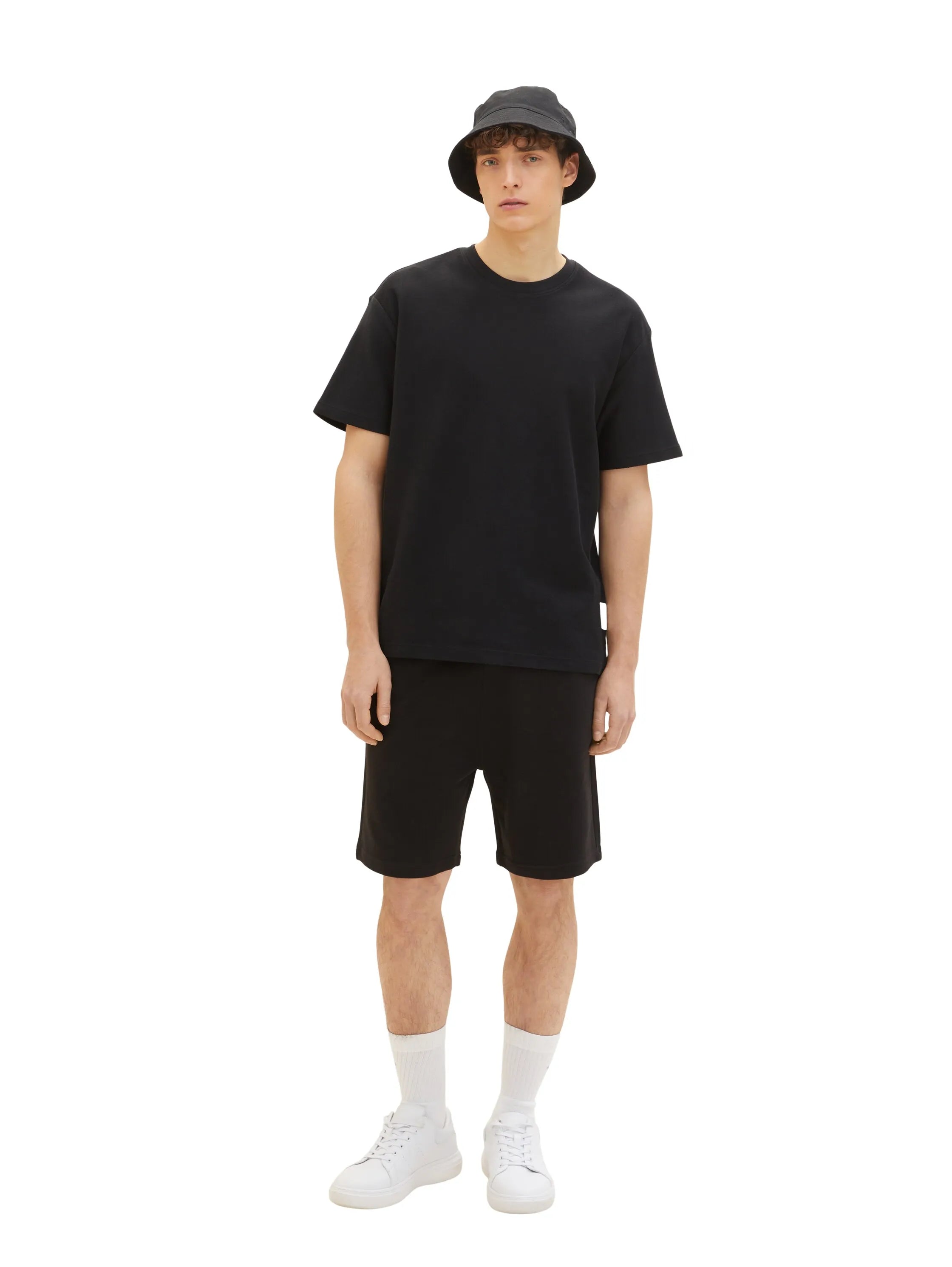 Denim Tom Tailor Black Men Basic Jogger Shorts SKU: 1035678_29999 Image 03