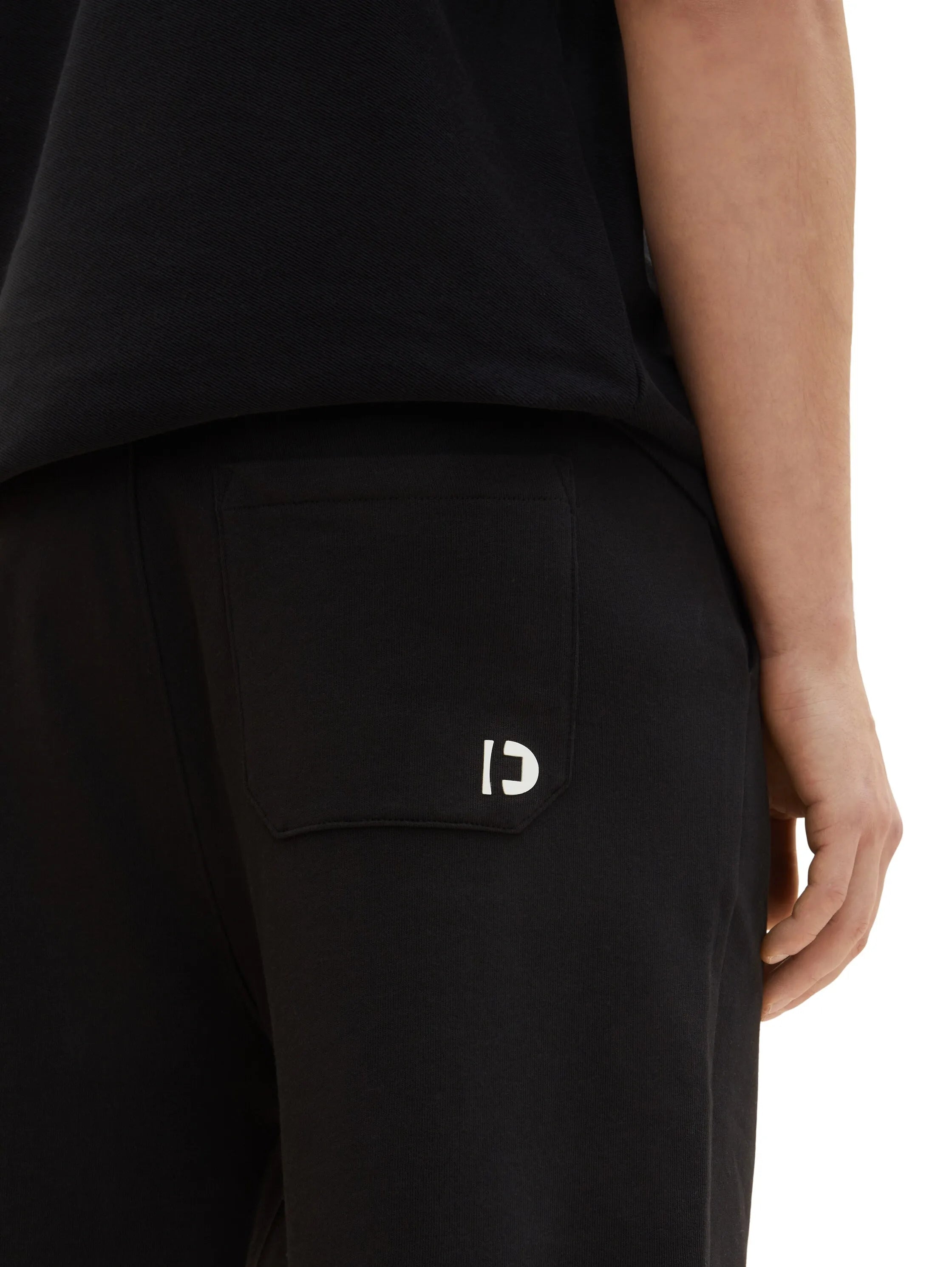 Denim Tom Tailor Black Men Basic Jogger Shorts SKU: 1035678_29999 Image 06