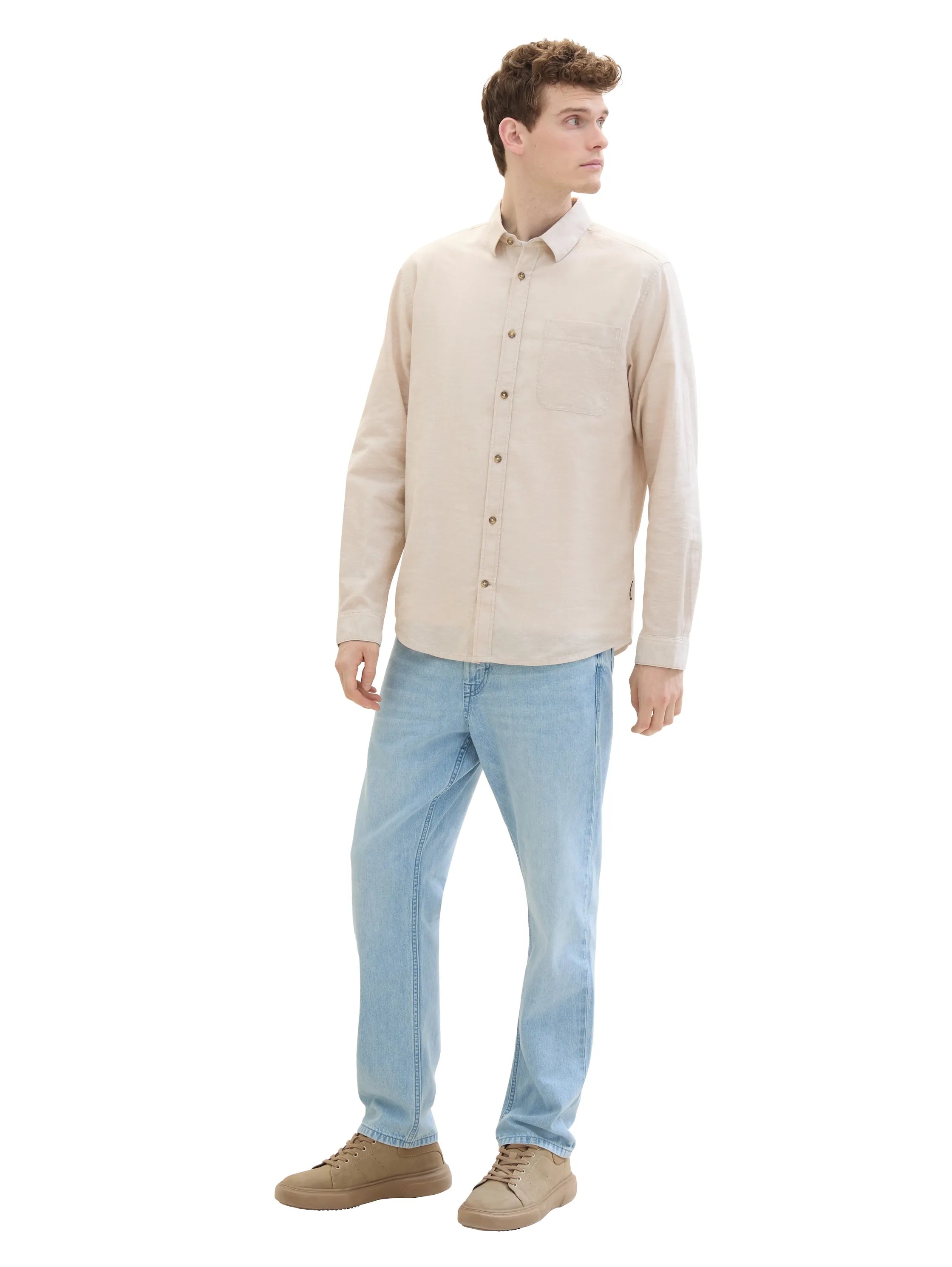 Tom Tailor Caramel Beige Chambray Men Regular-Fit Shirt with Linen SKU: 1040141_31235 Image 02