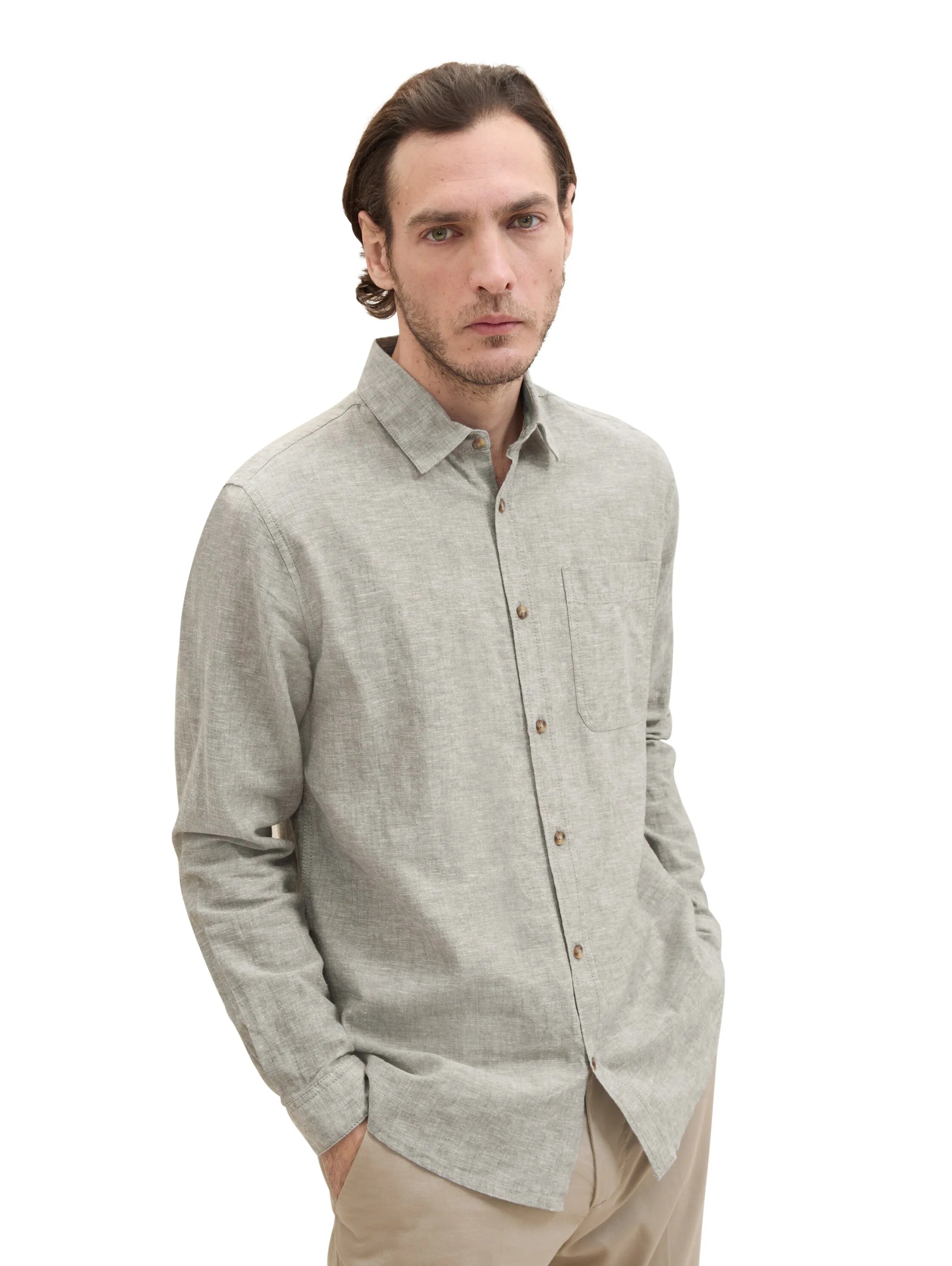 Tom Tailor Smokey Olive Green Chambray Men Regular-Fit Shirt with Linen SKU: 1040141_34607 Image 01