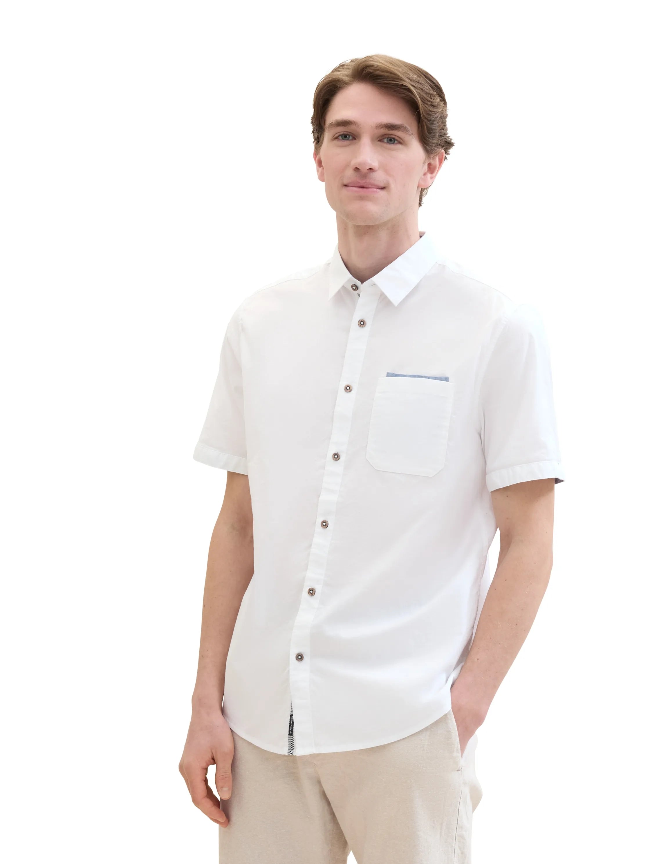 Tom Tailor White Men Short-Sleeved Shirt with a Chest Pocket SKU: 1041362_20000 Image 01