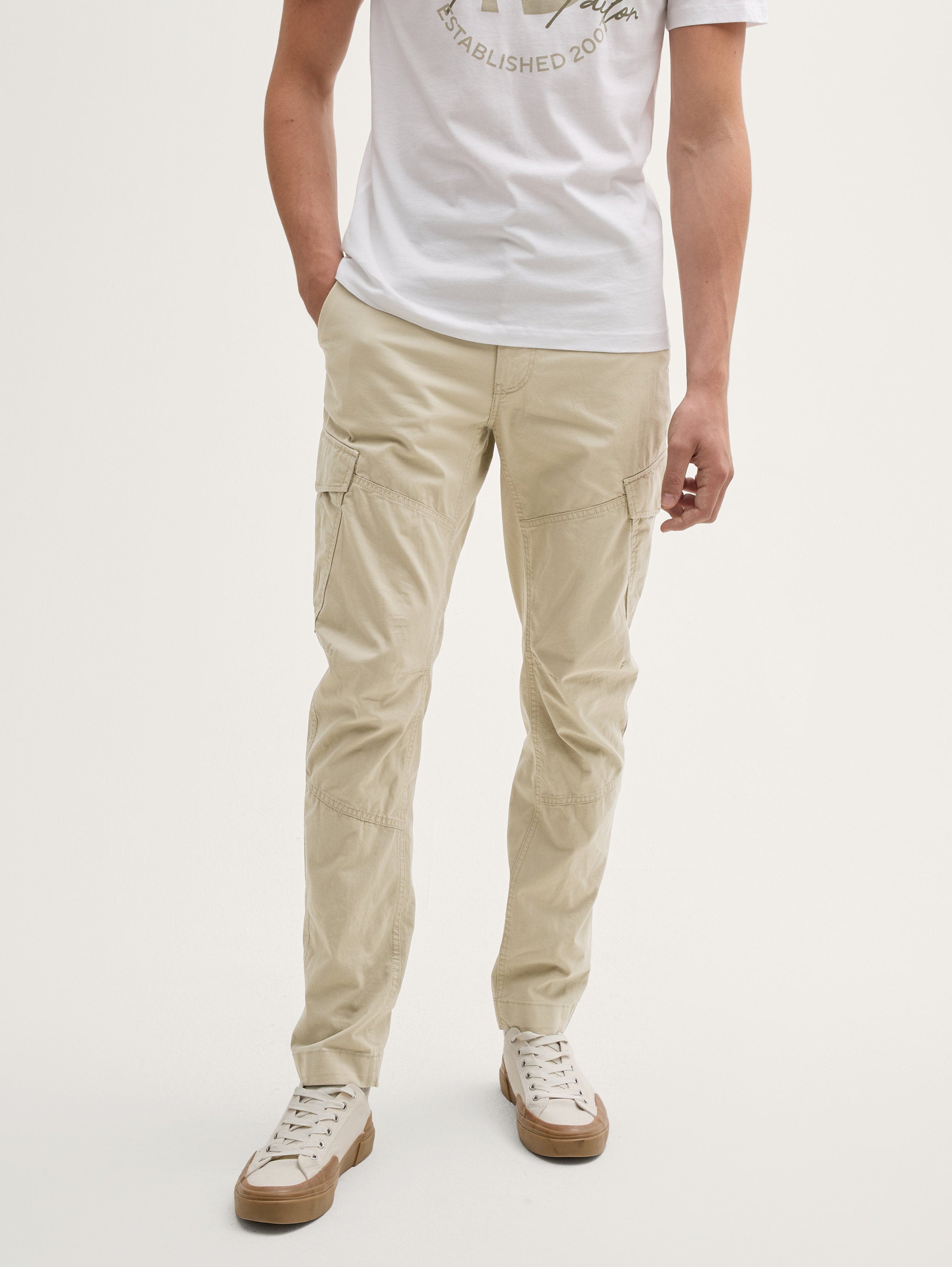 Tom Tailor_Regular Tapered Cargo Trousers_1042559_35723_04
