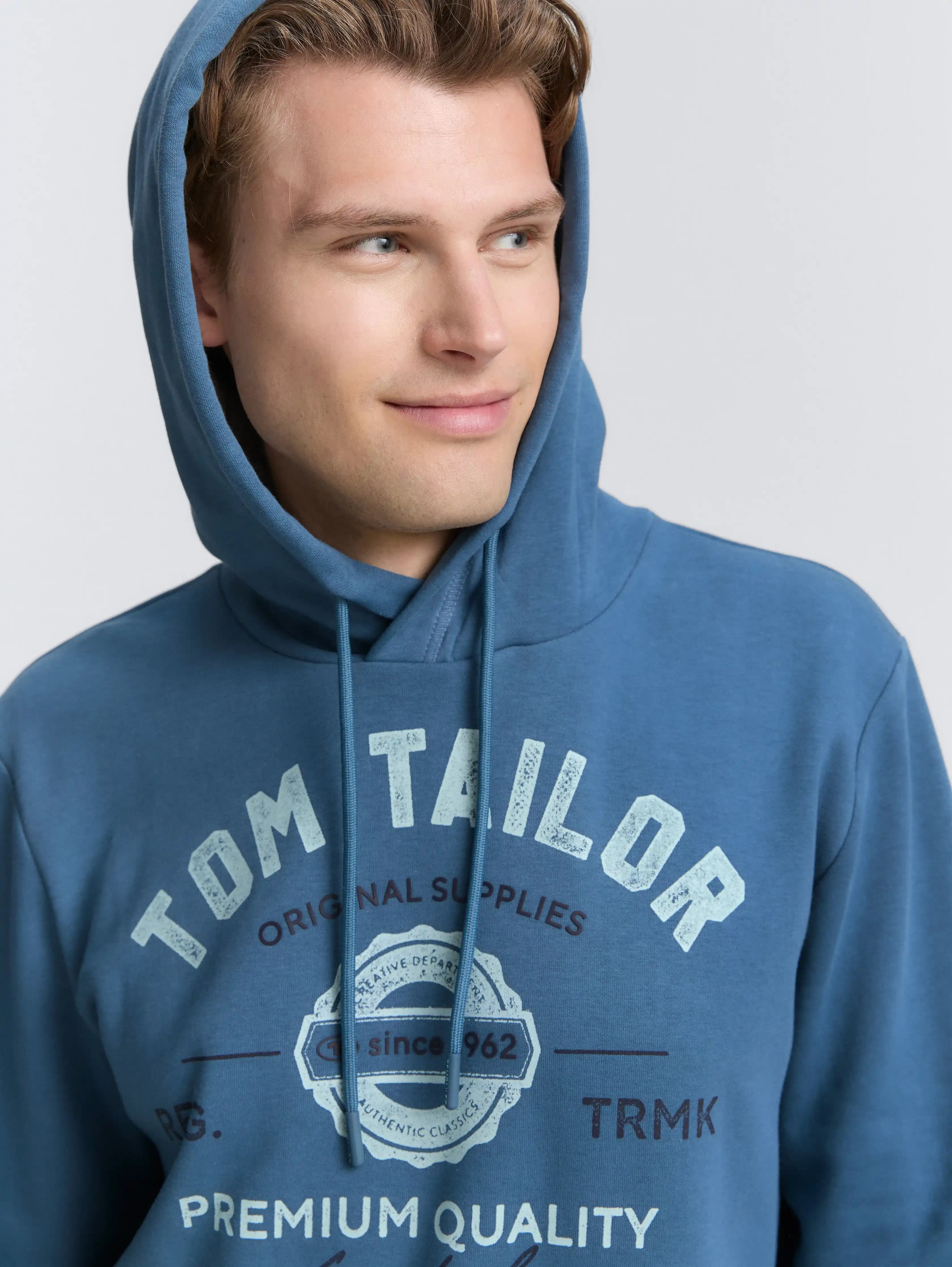 Tom Tailor_0_Hoodie Sweatshirt with Logo Print_1043292_38224_05