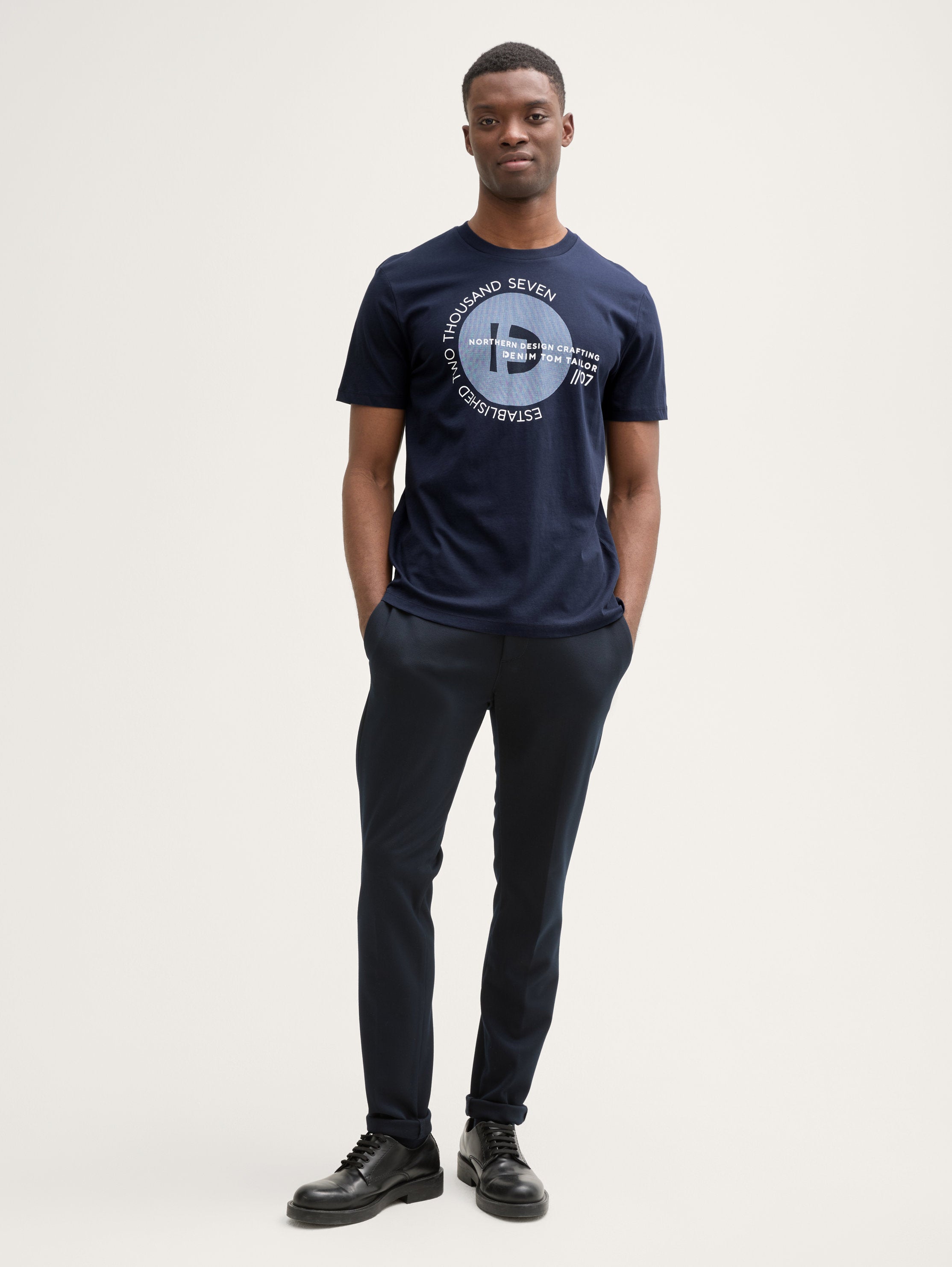 Tom Tailor_Basic T-Shirt with Logo Print_1043491_22813_02