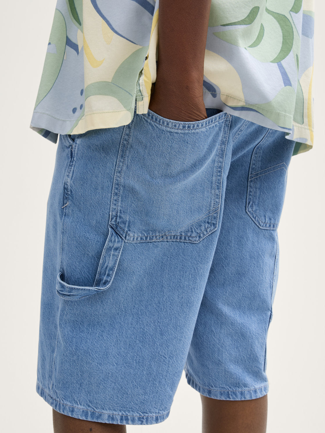 Tom Tailor_Ttwaylen Relaxed Jeans Shorts_1044993_10113_03