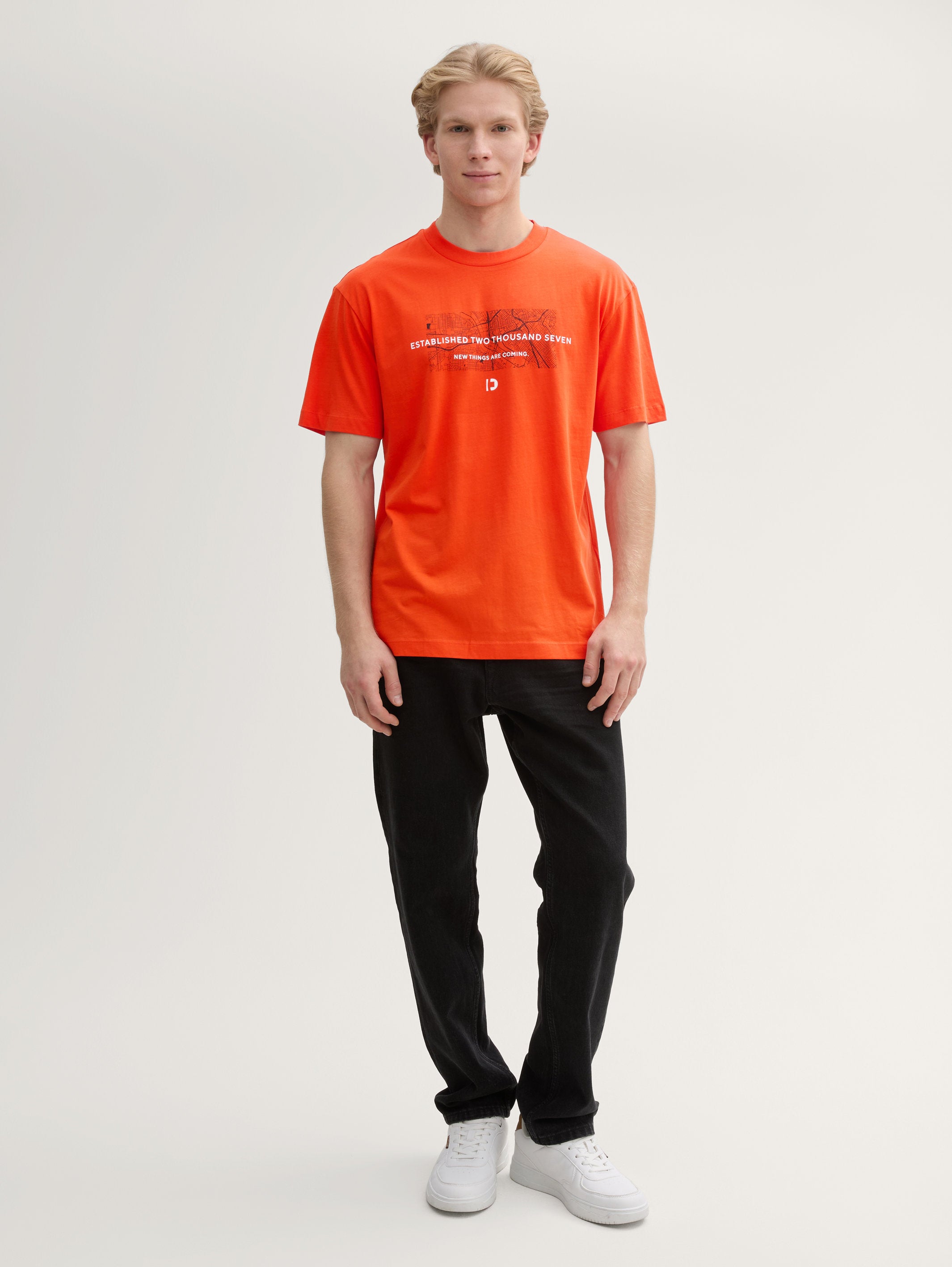 Tom Tailor_Relaxed Fit T-Shirt with Back Print_1045025_21559_02