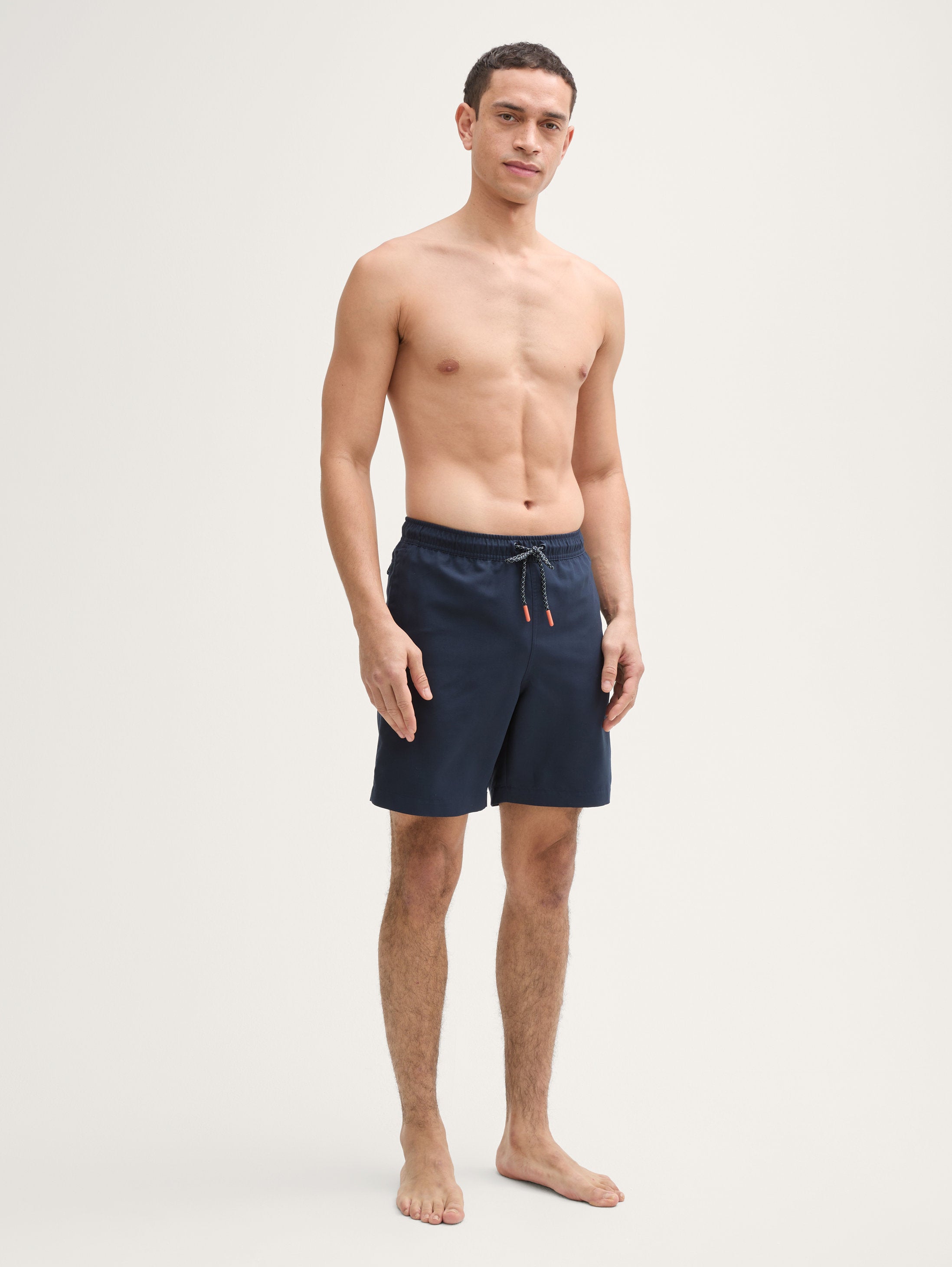 Tom Tailor_Basic Swim Shorts_1045069_10668_01