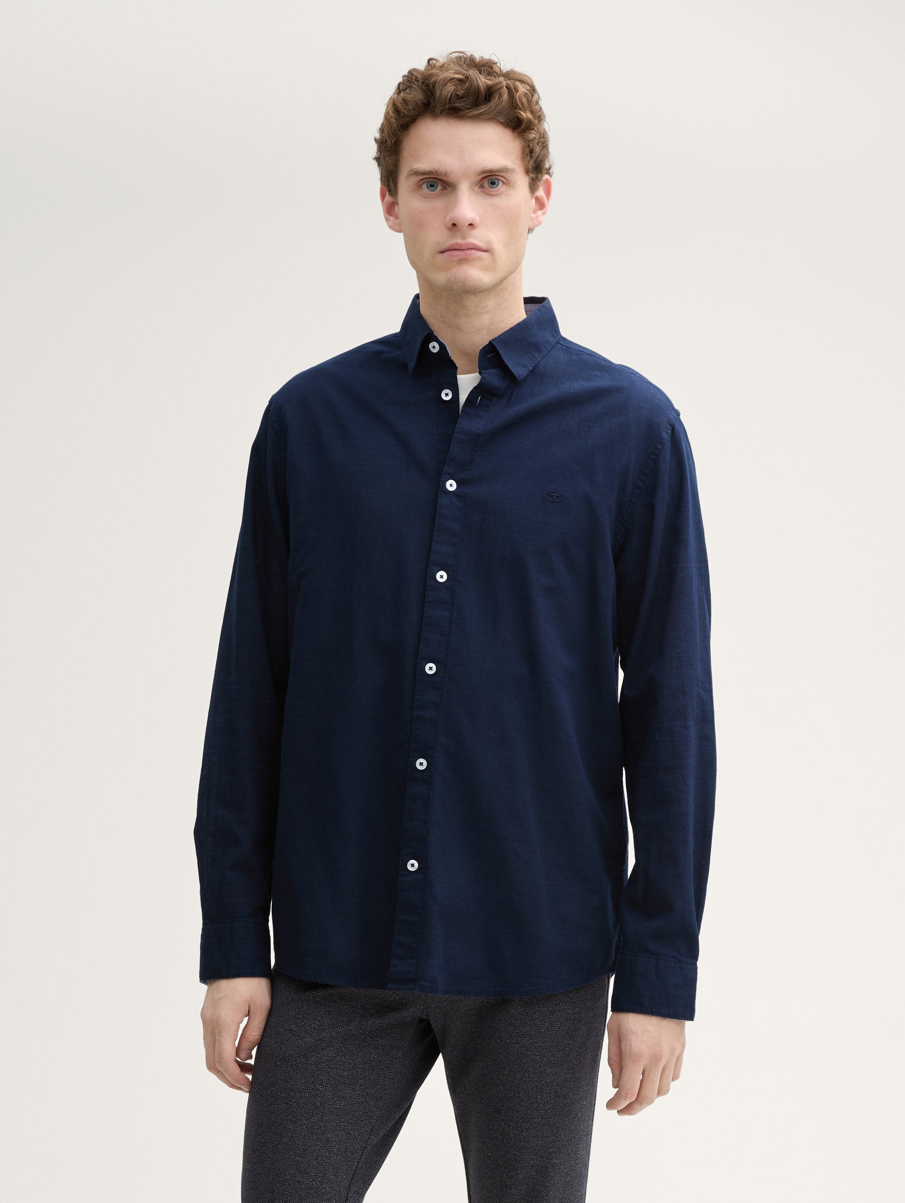 Tom Tailor_Regular Fit Shirt with Logo Embroidery_1045087_10668_01