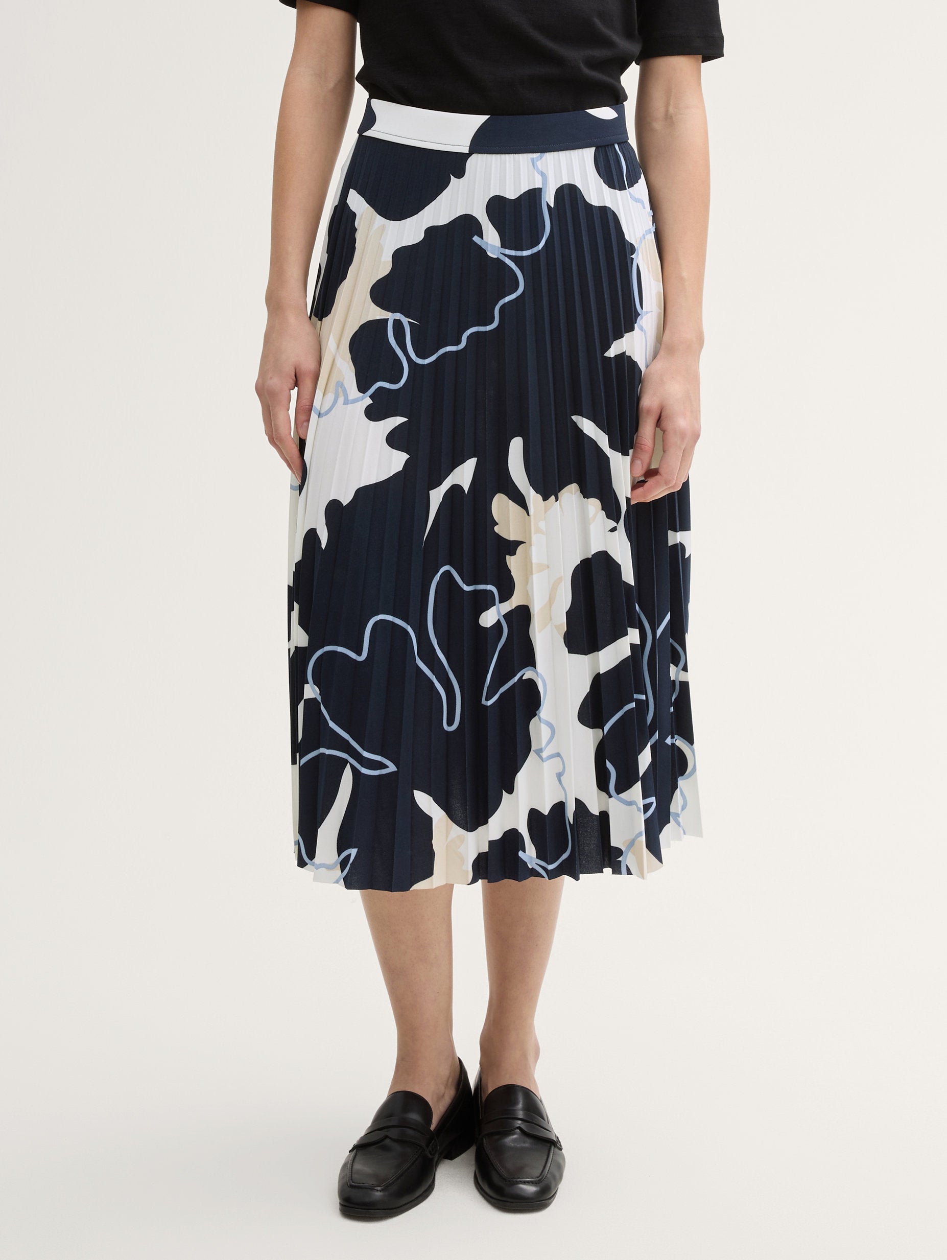 Tom Tailor_Pleated Midi Skirt_1045295_37124_04