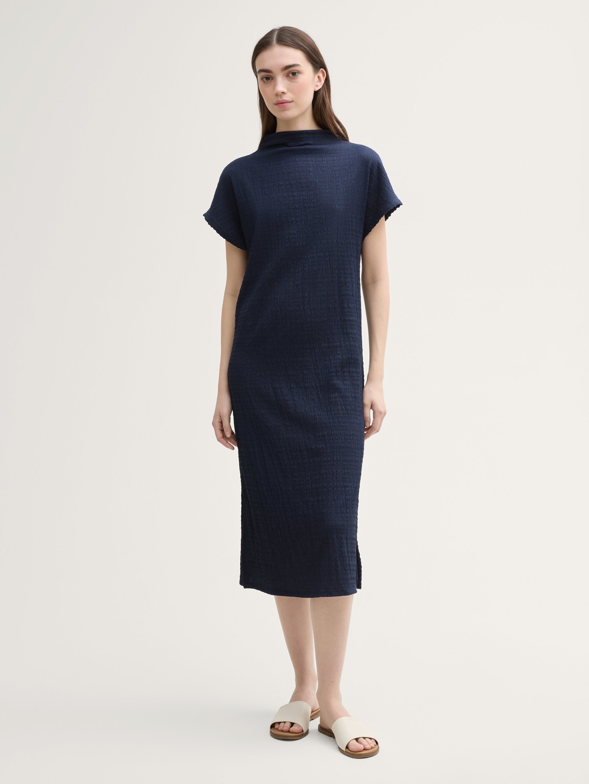 Tom Tailor_Midi Dress with Stand-Up Collar_1045464_10668_01