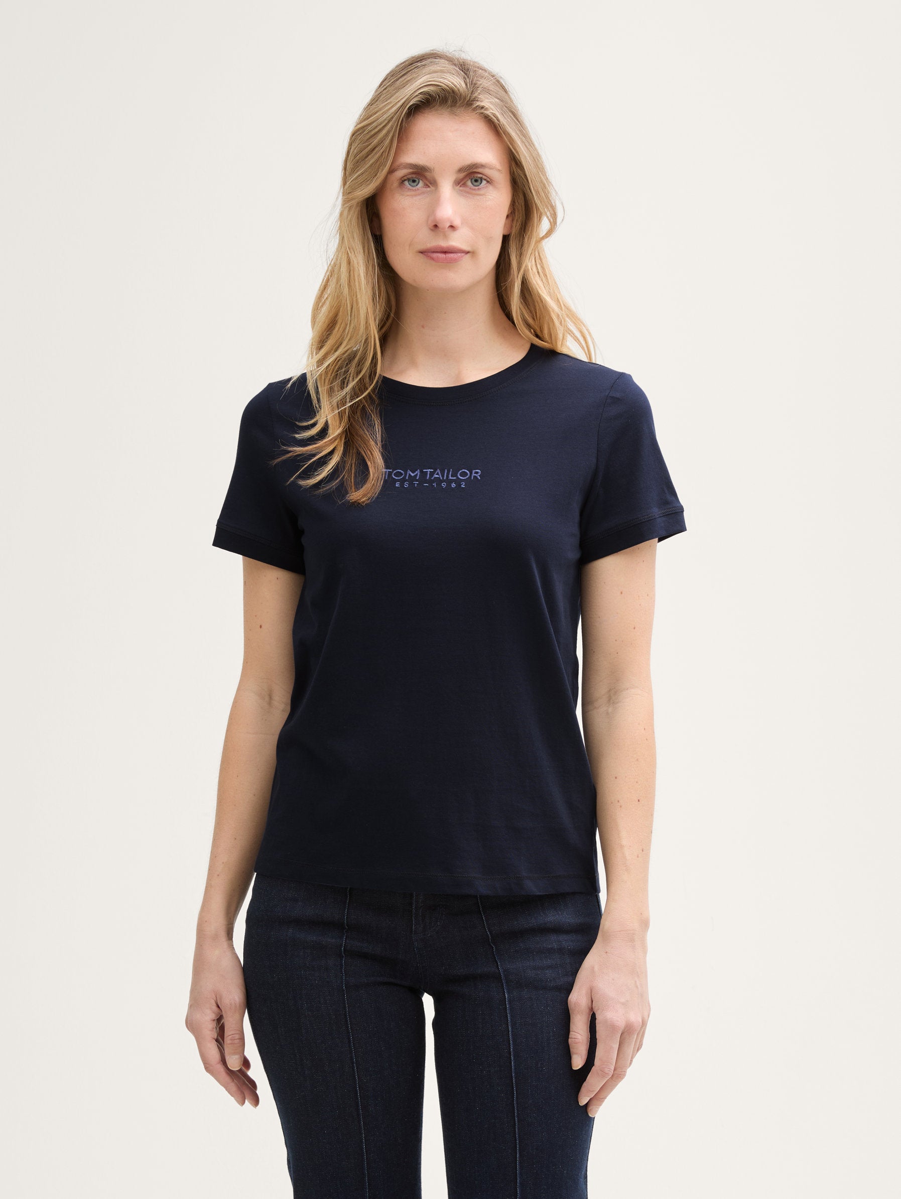 Tom Tailor_T-Shirt with Logo Embroidery_1045543_10668_01