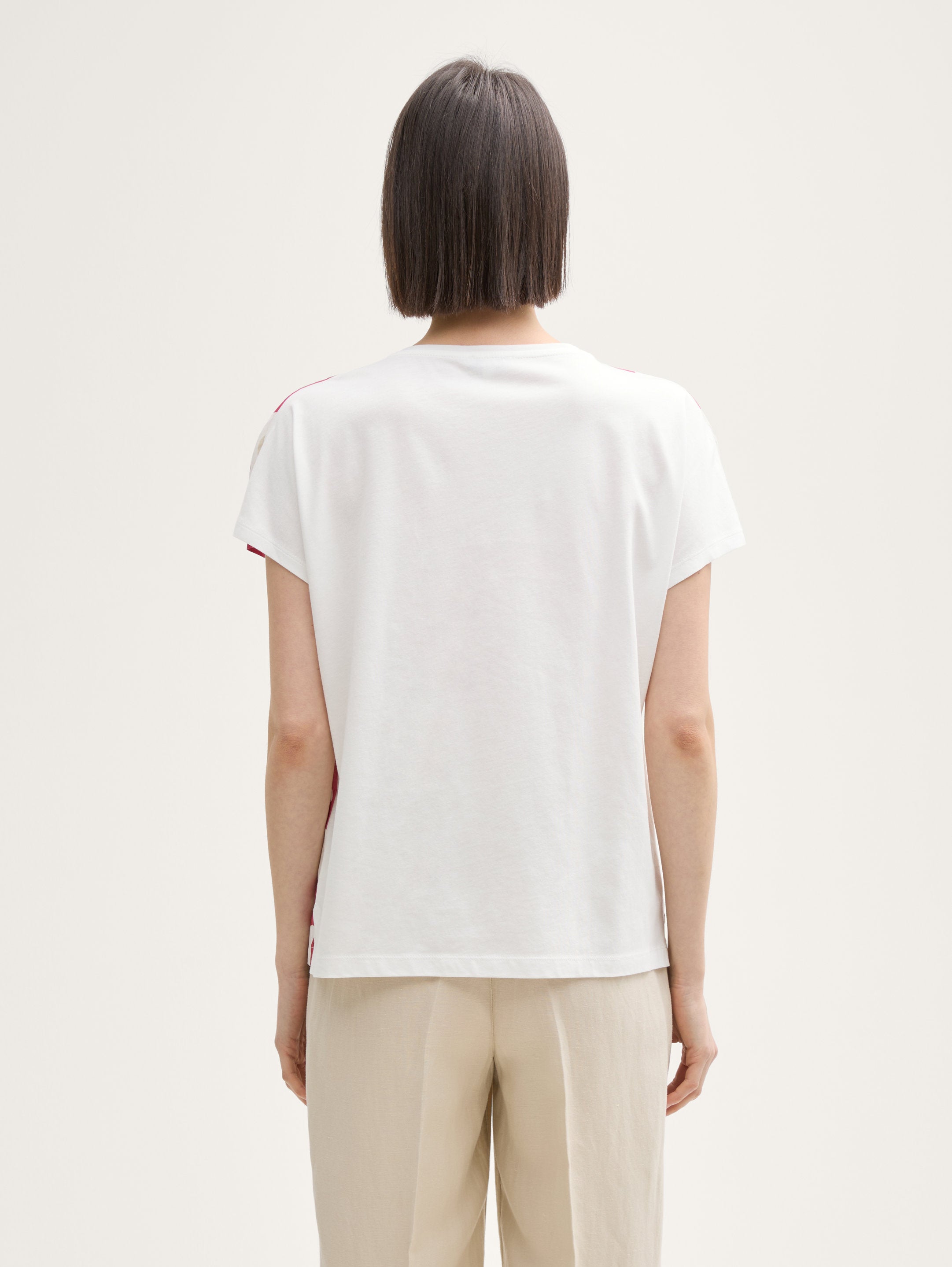 Tom Tailor_T-Shirt in a Mix of Materials_1045569_10315_03