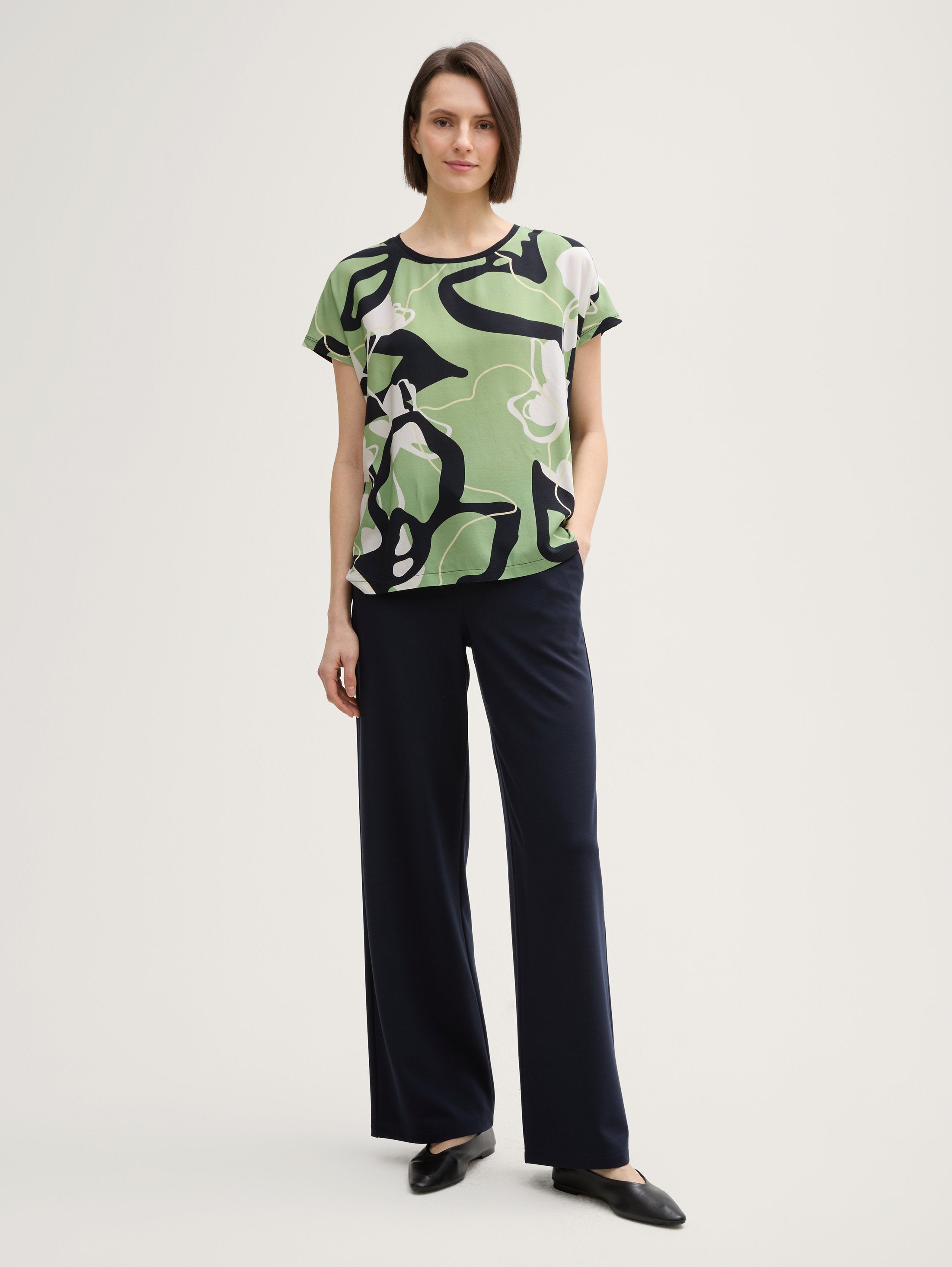 Tom Tailor_T-Shirt in a Mix of Materials_1045569_37116_02