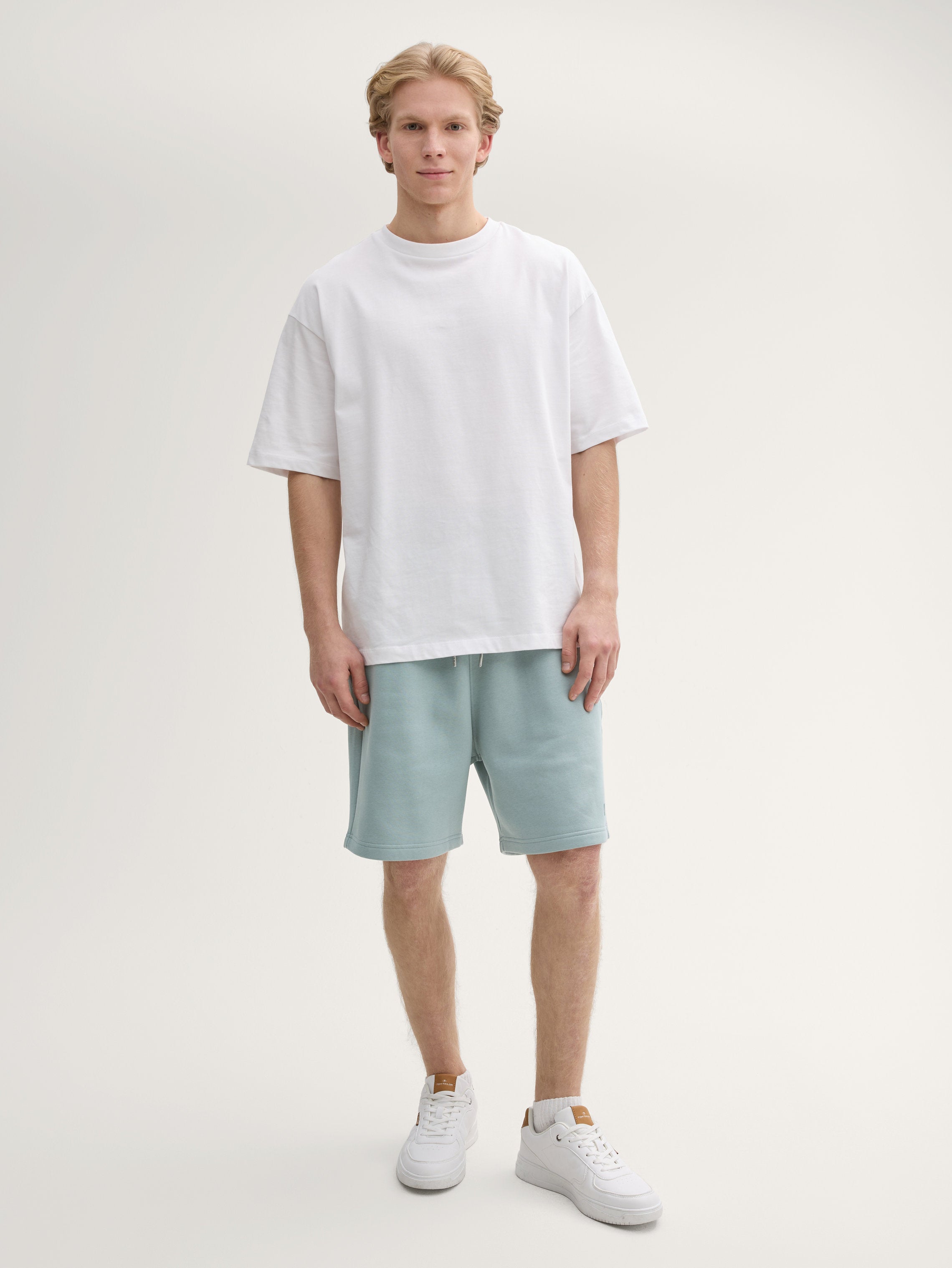 Tom Tailor_Relaxed Fit Jogger Sweat Shorts_1045584_28129_01