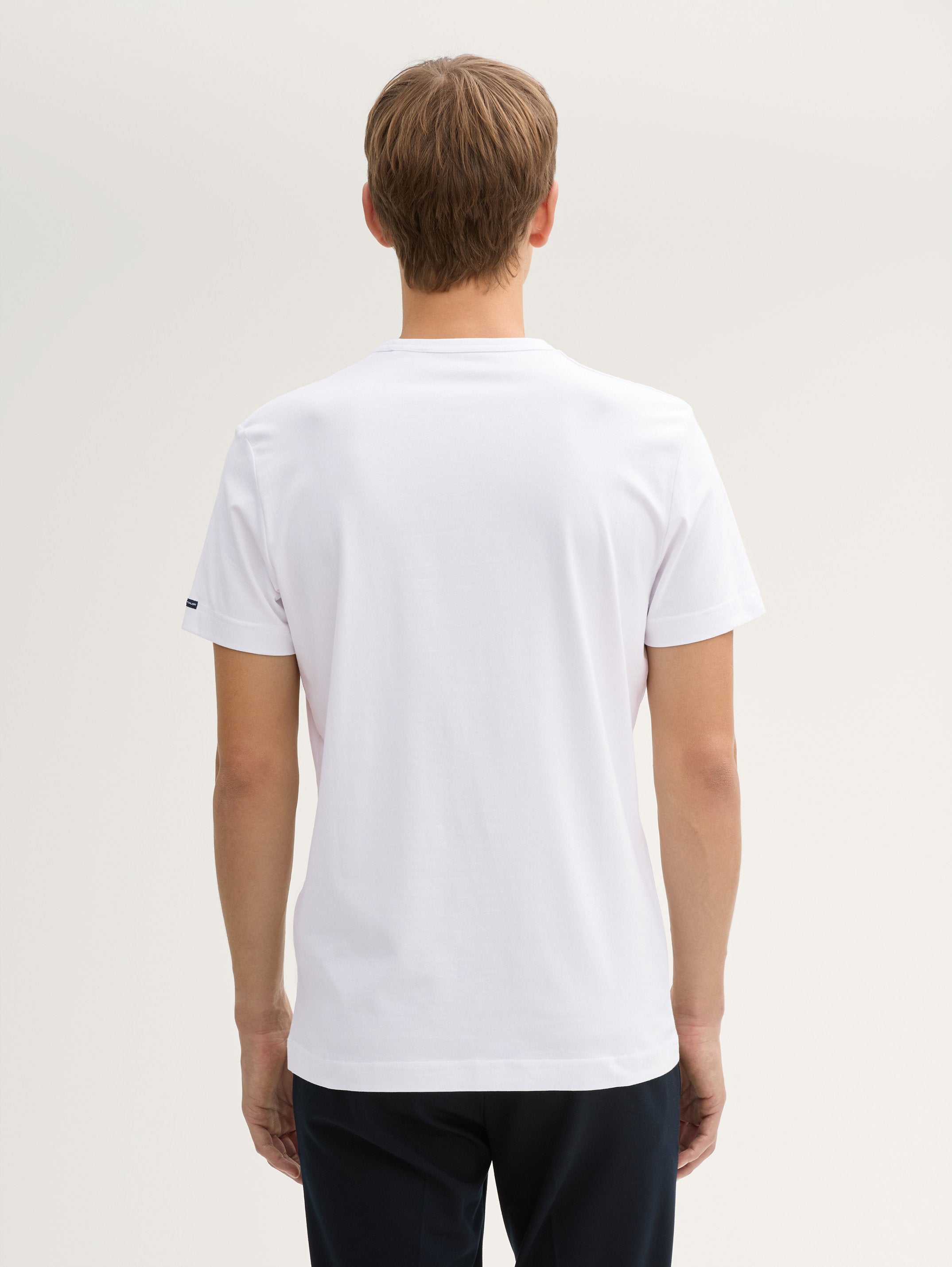 Tom Tailor_Slim Fit T-Shirt with Stretch_1045626_20000_03