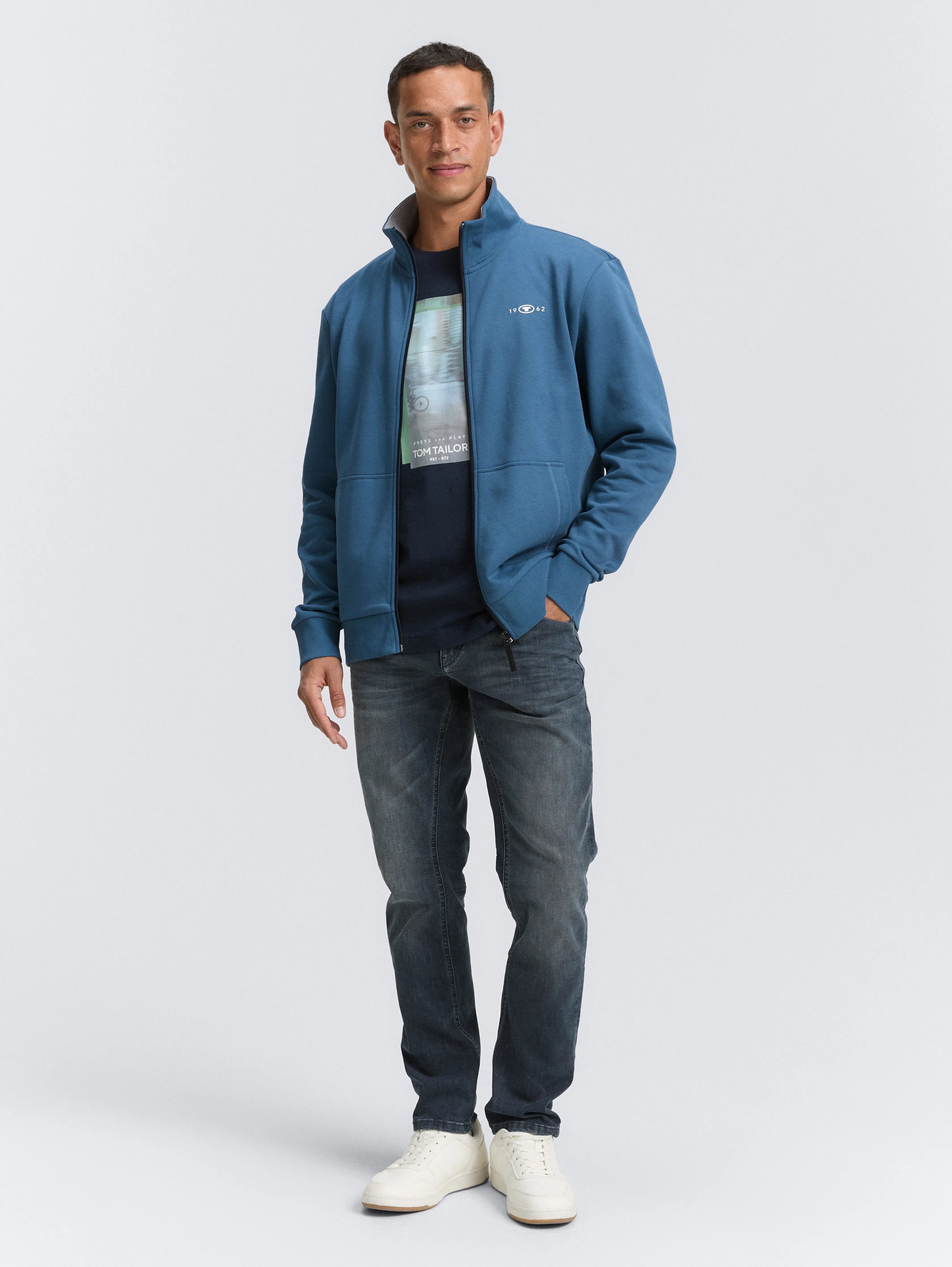 Tom Tailor_0_Sweat Jacket with Stand-Up Collar_1045645_38224_03