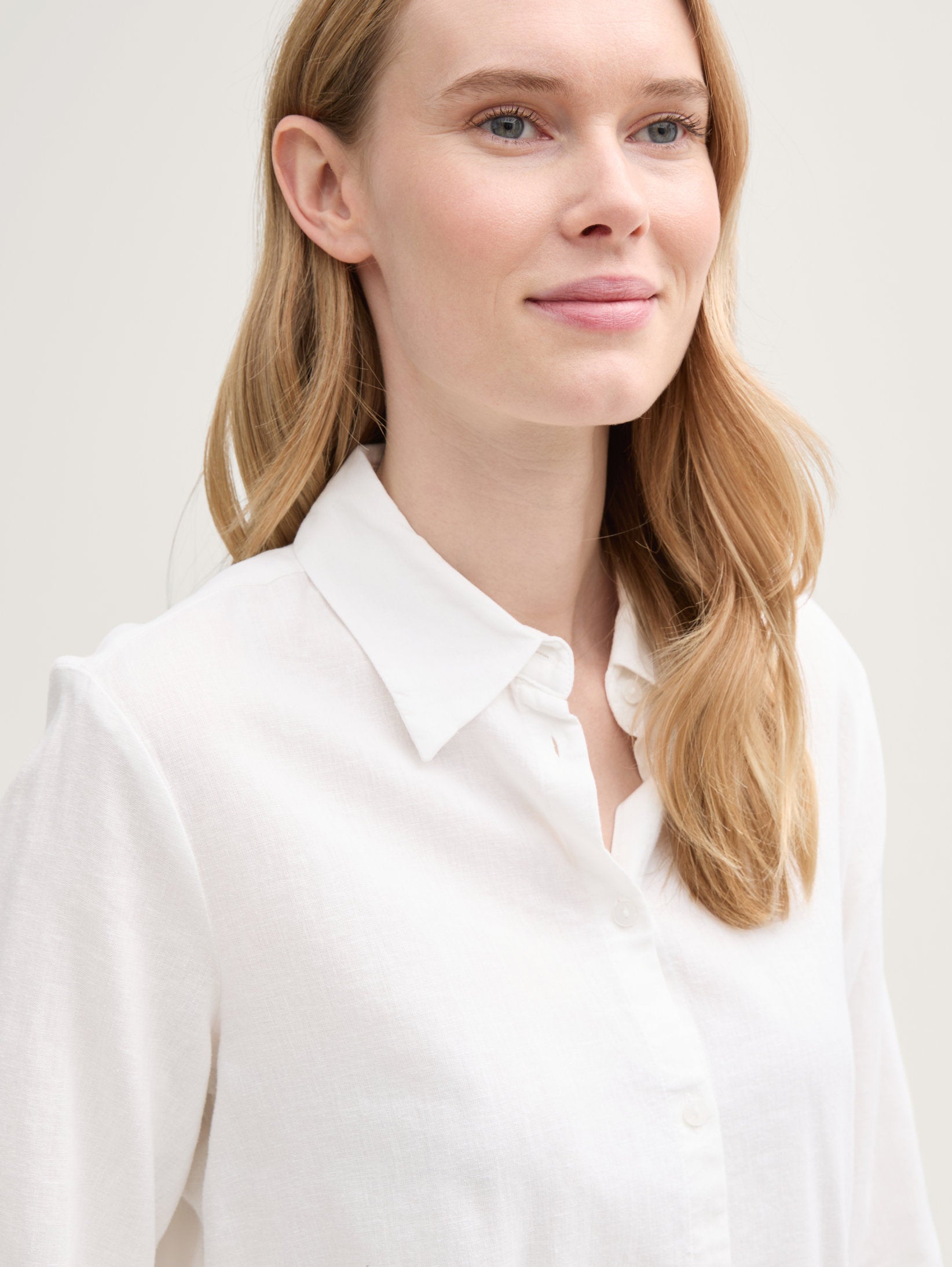 Tom Tailor_Shirt Blouse with Linen Content_1045770_20000_04