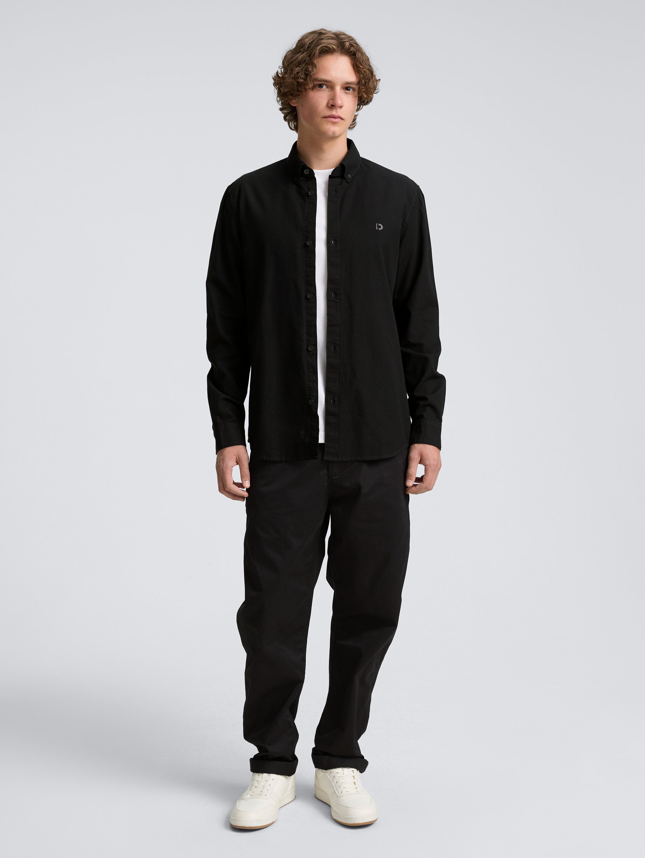 Tom Tailor_Oxford Shirt with Logo Embroidery_1045930_29999_02
