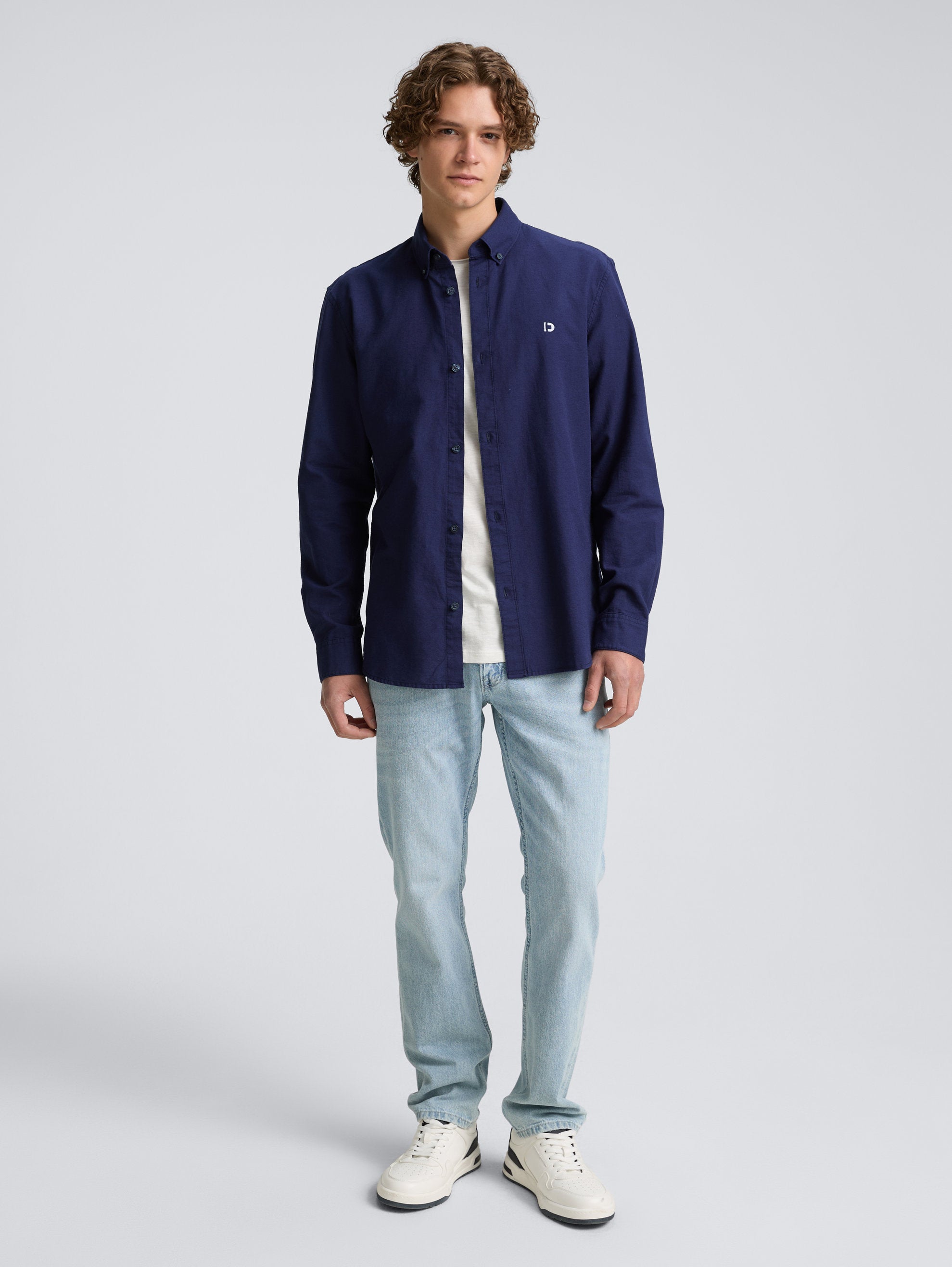 Tom Tailor_Oxford Shirt with Logo Embroidery_1045930_34590_02