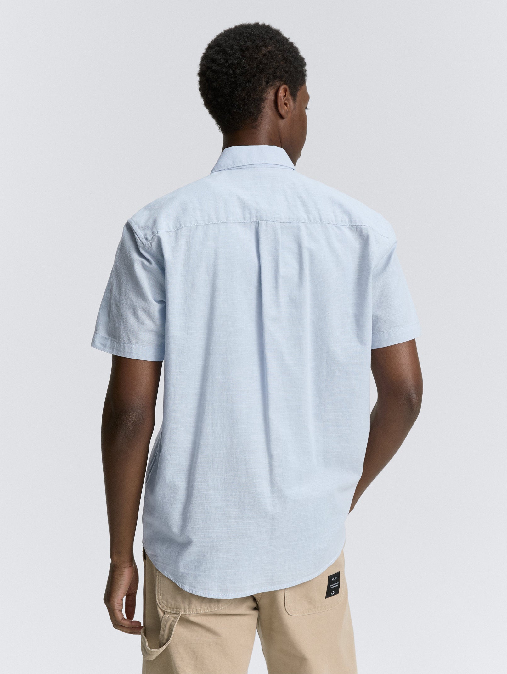 Tom Tailor_Relaxed Fit Short Sleeve Shirt with Breast Pocket_1045977_13302_03